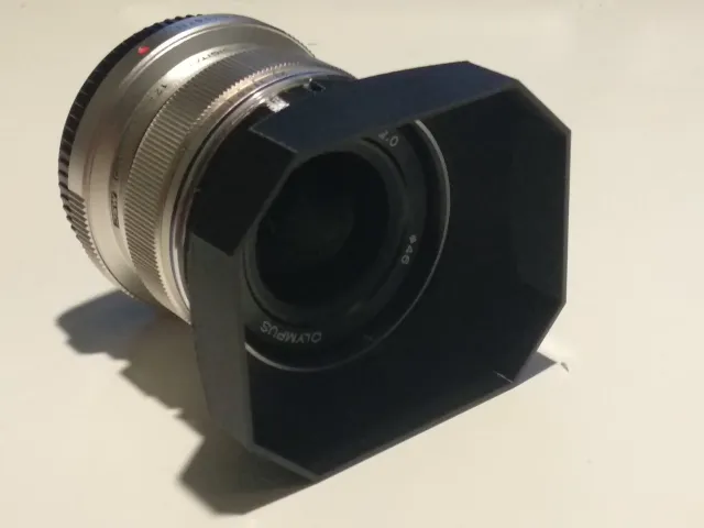 Olympus 12mm f 2.0 Lens Hood