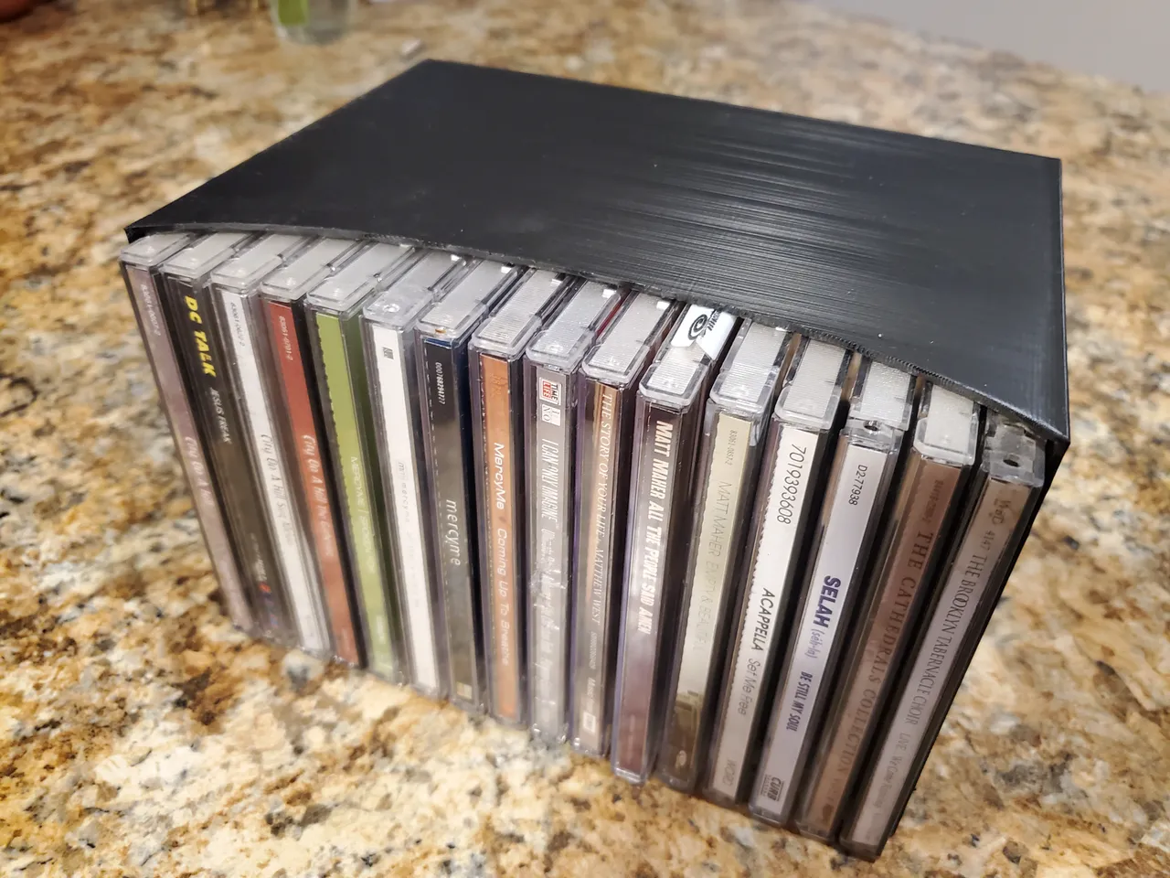 Rick Rack　デモCD CD Rack From Old CDs : 6 Steps (with Pictures) - Instructables