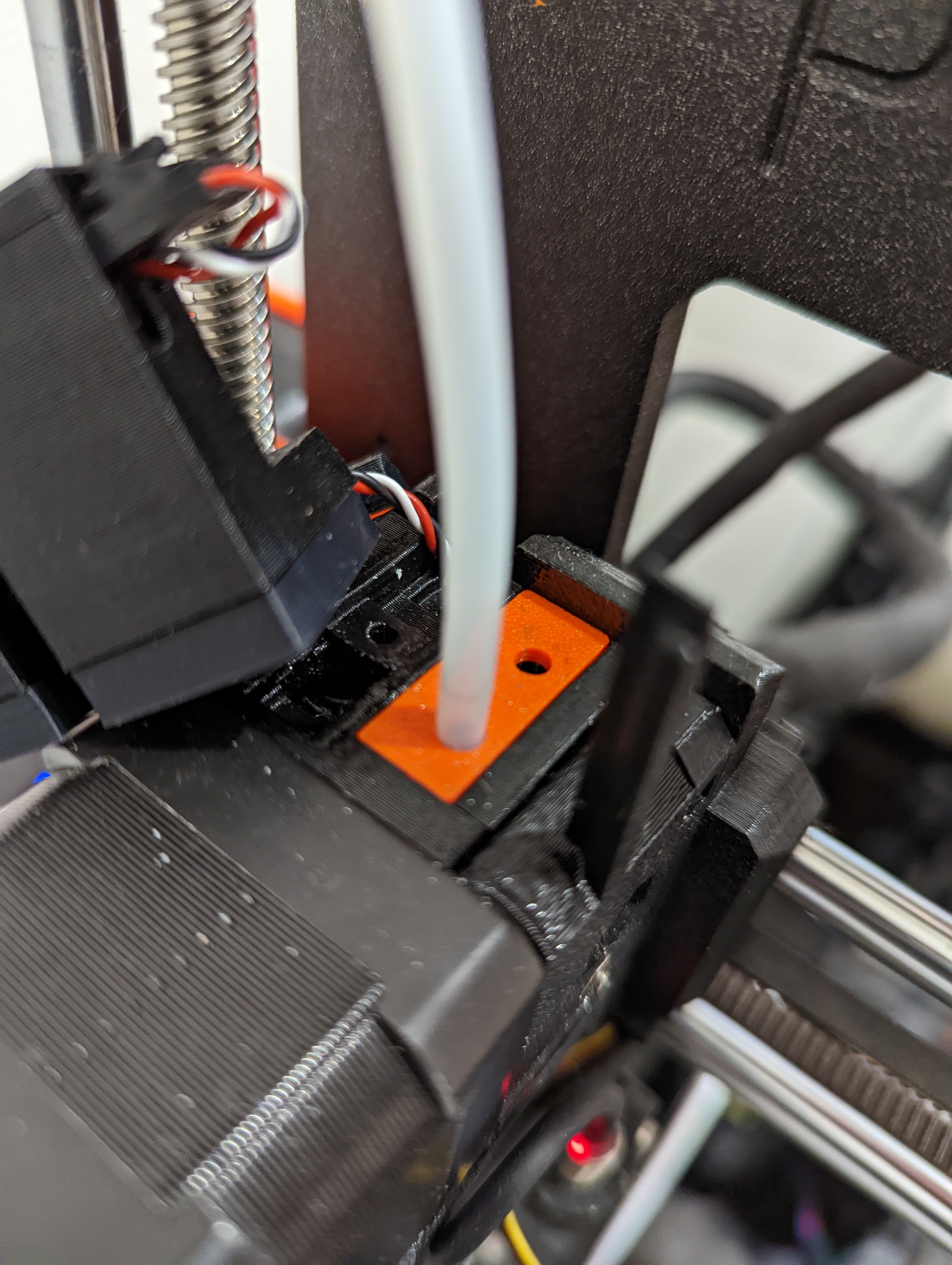 adapter-printer with 4mm hole for MK3S with MMU2S Extruder MOD