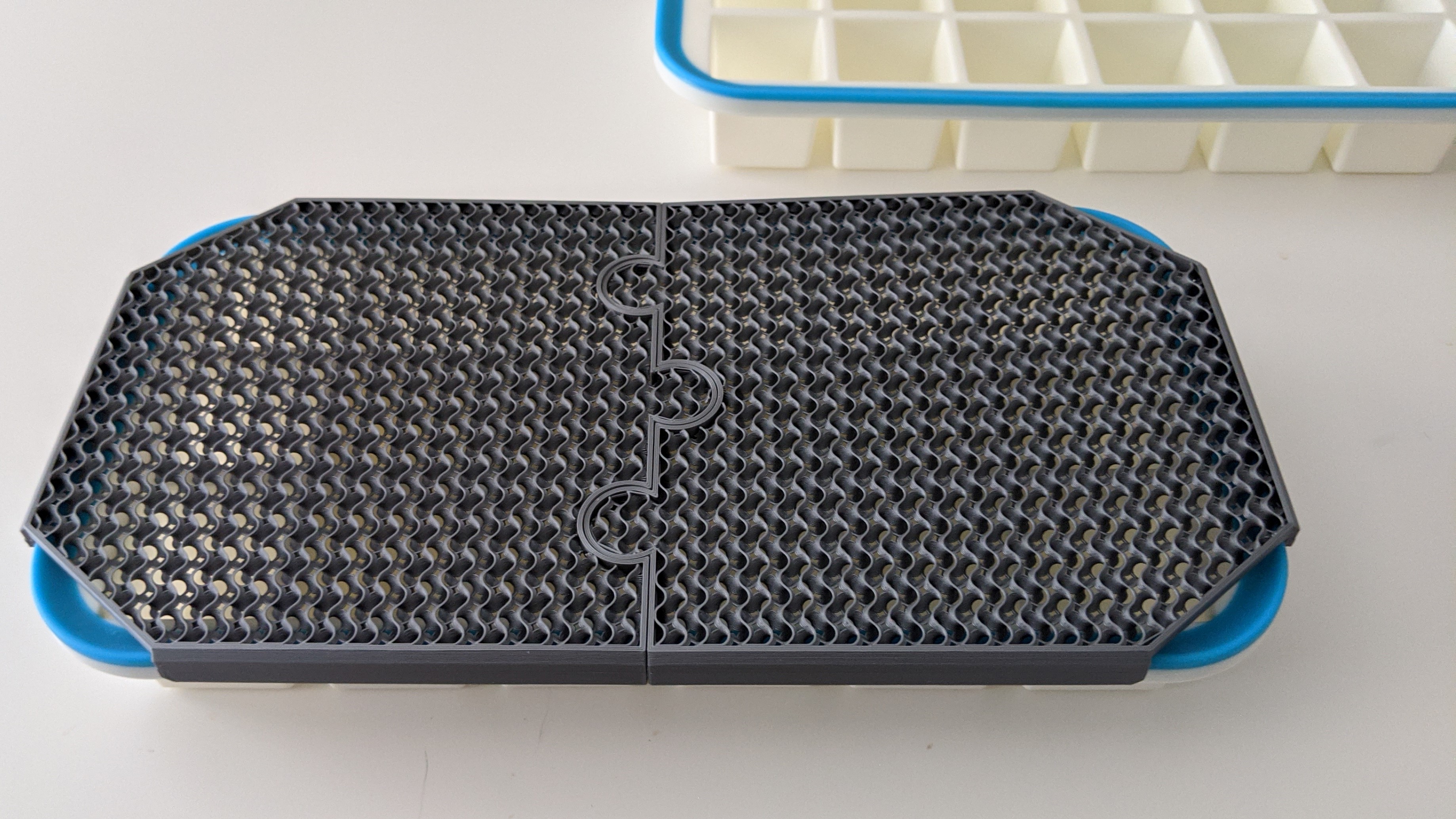 Miniatura 4 do modelo 3D Ice Cube Tray Cover