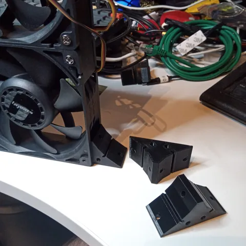 Fan brackets for BGEARS Aerocool B Blaster