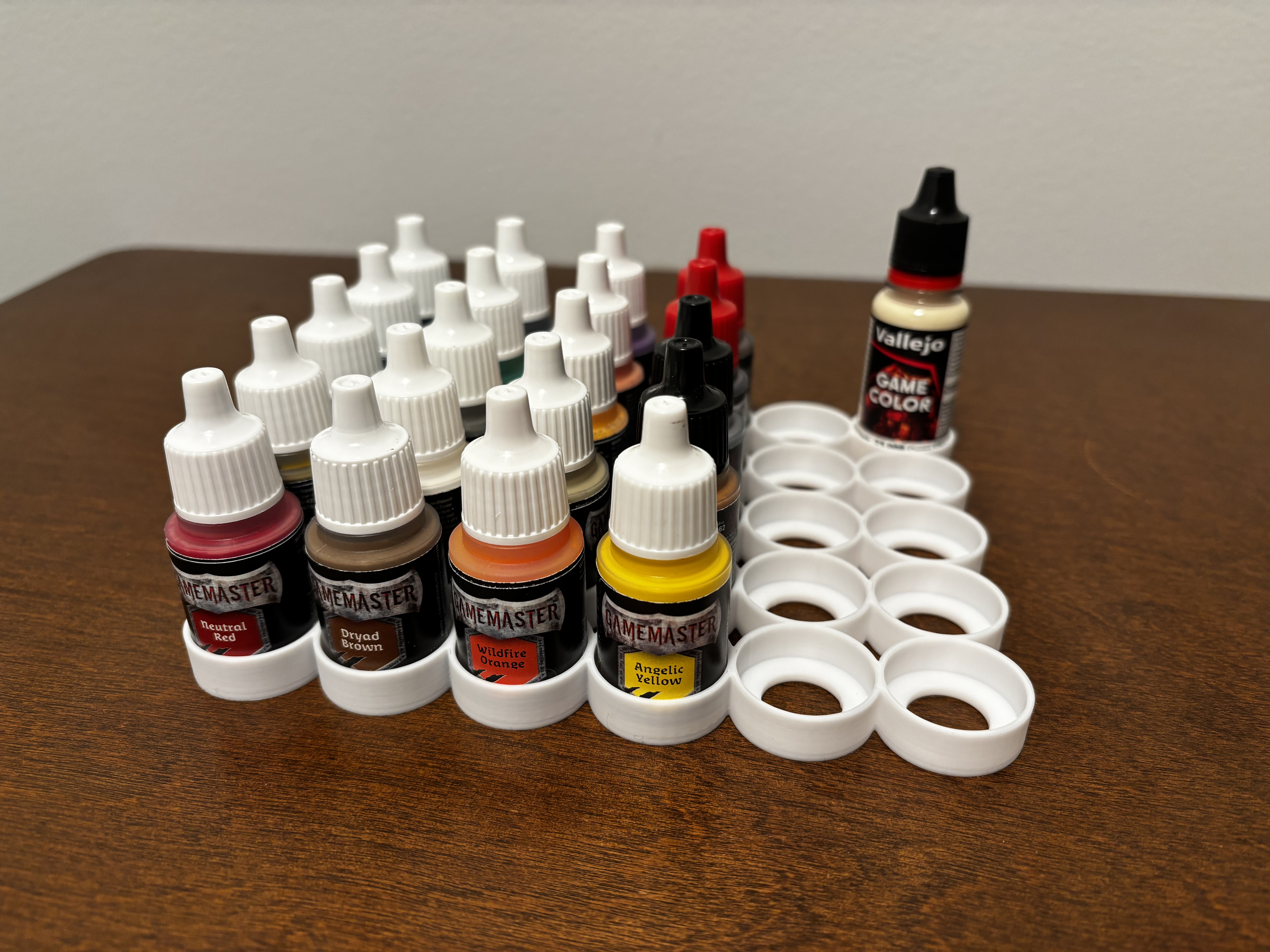 Model Paint Holder