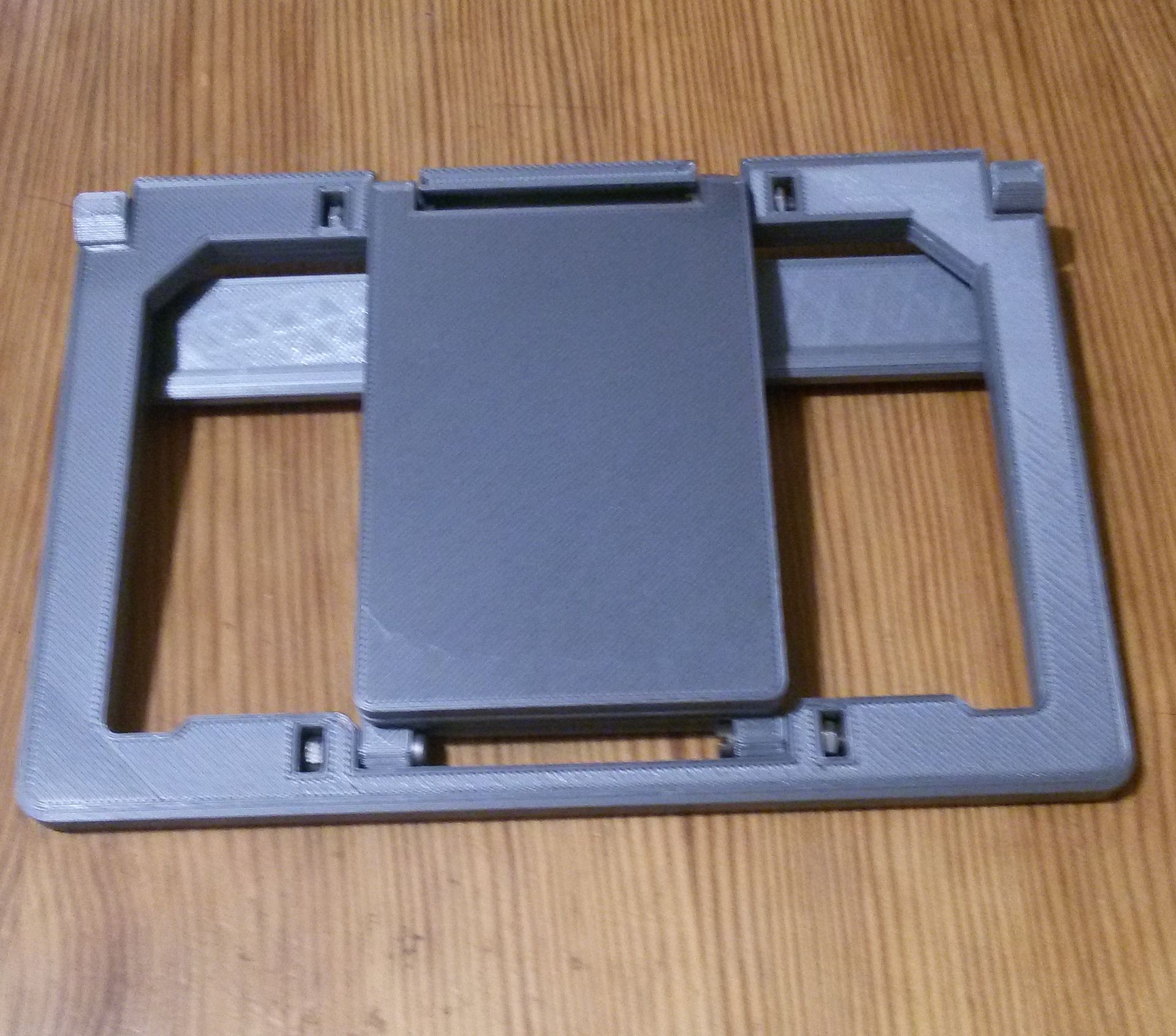 Miniatura 2 do modelo 3D Foldable Tablet Stand