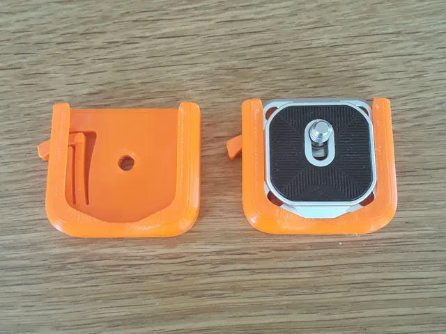 Tripod adapter for Peak Design plate v3