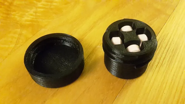 Travel pill box