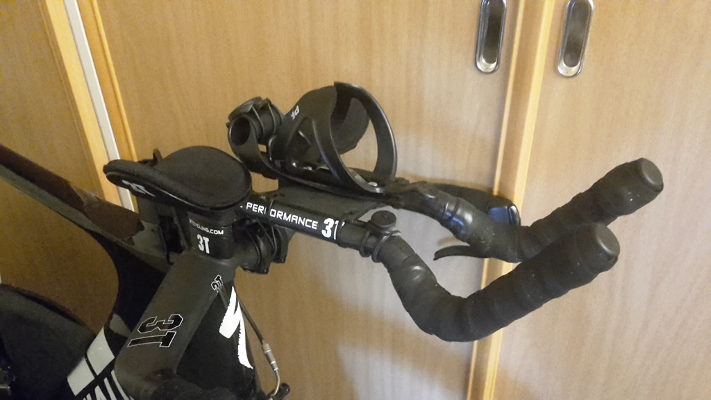 aero bar bottle cage