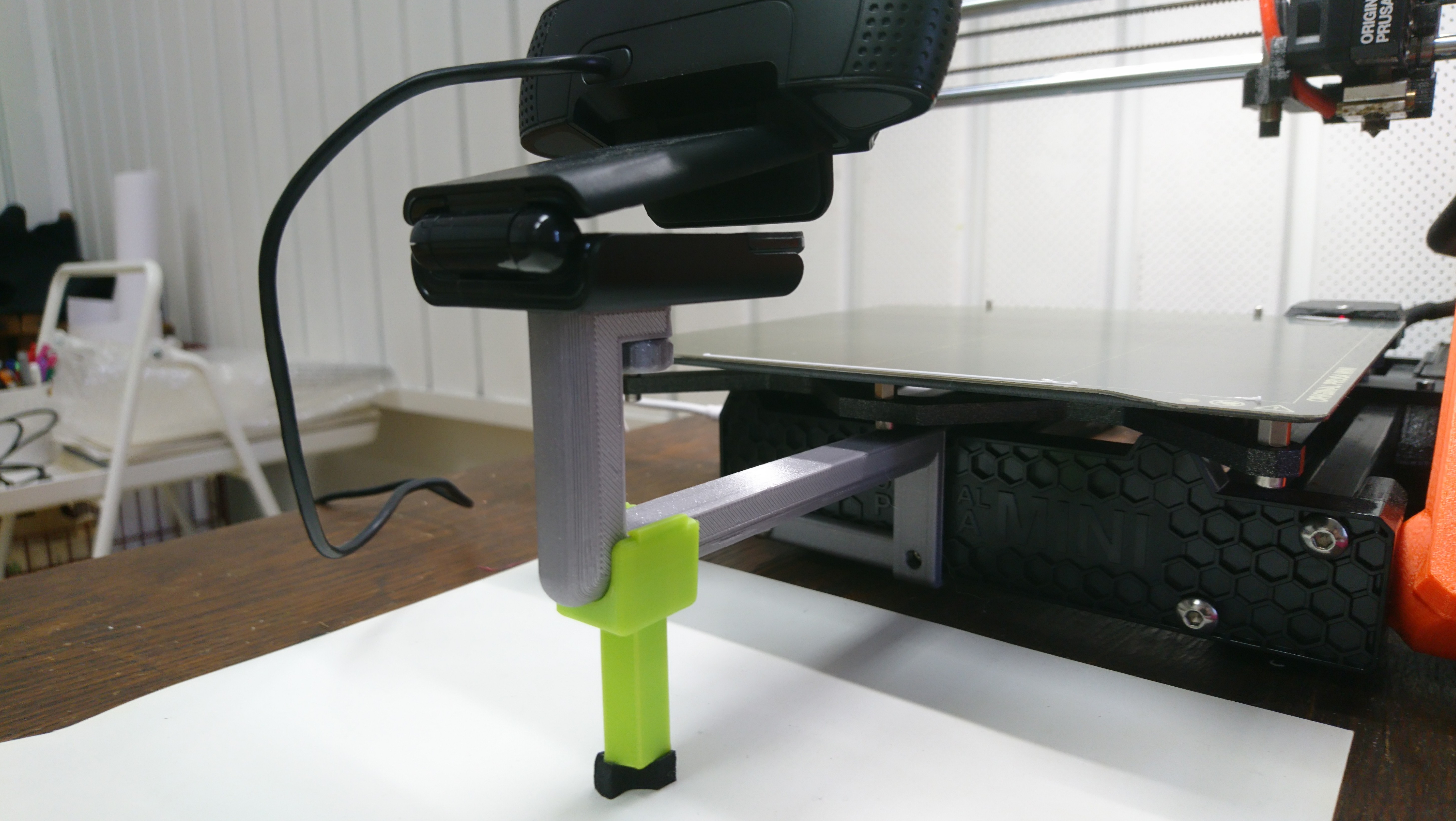 Leg for camera mount