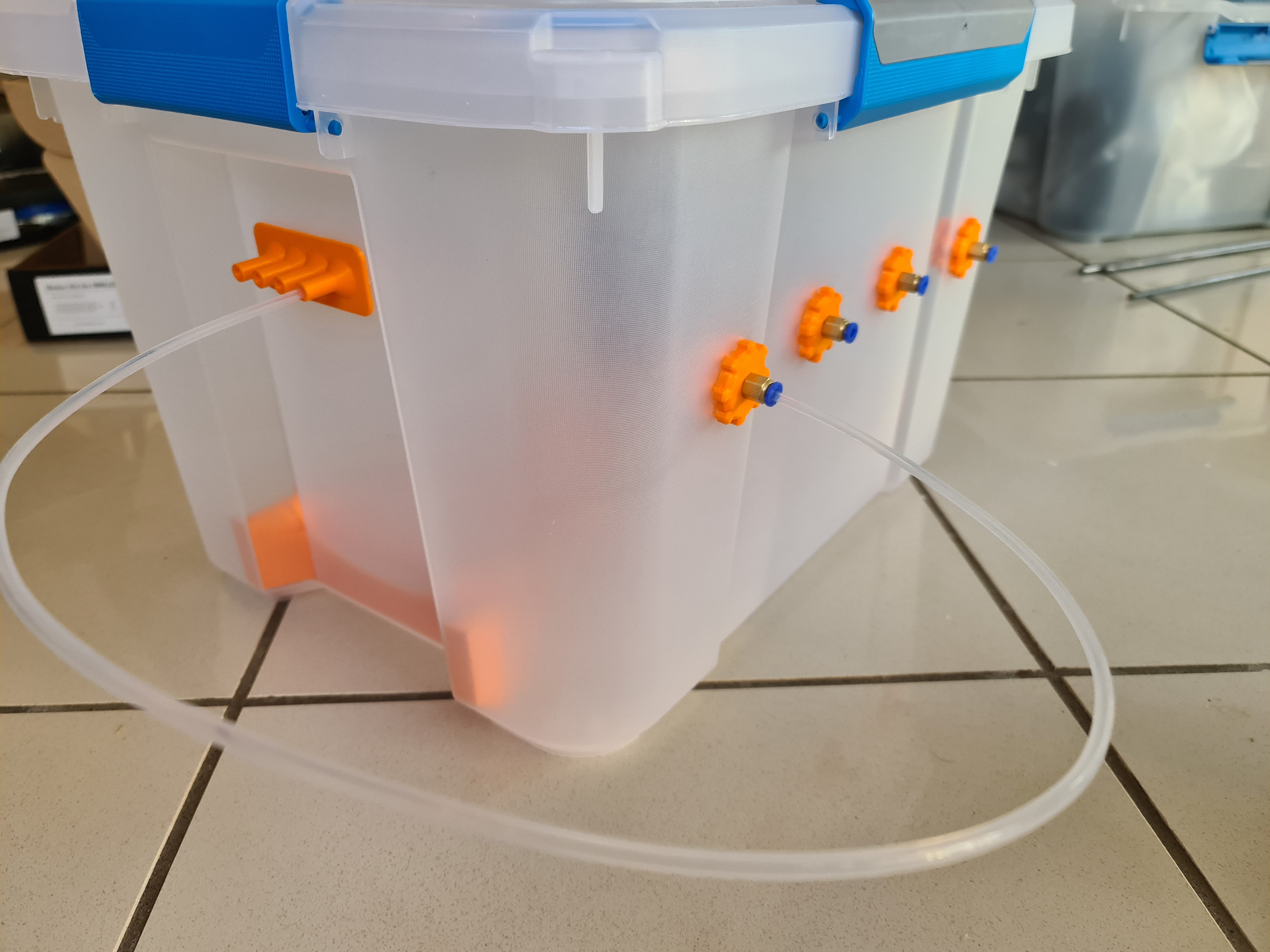 Dry box for 3d printing filament (scuba box)