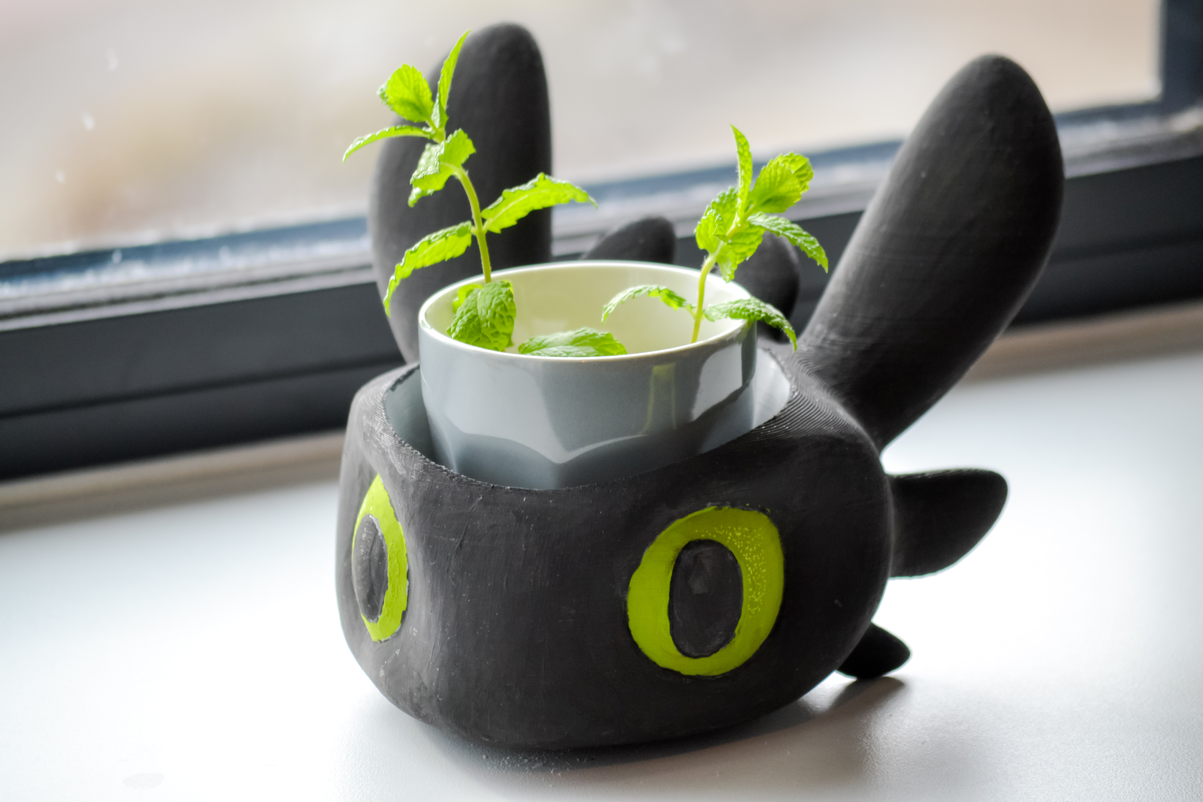 Miniatura 2 do modelo 3D Toothless Plant Pot