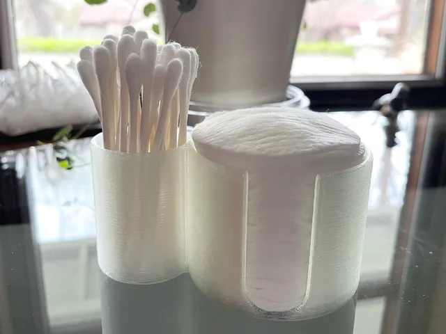 Cotton round and swab holder