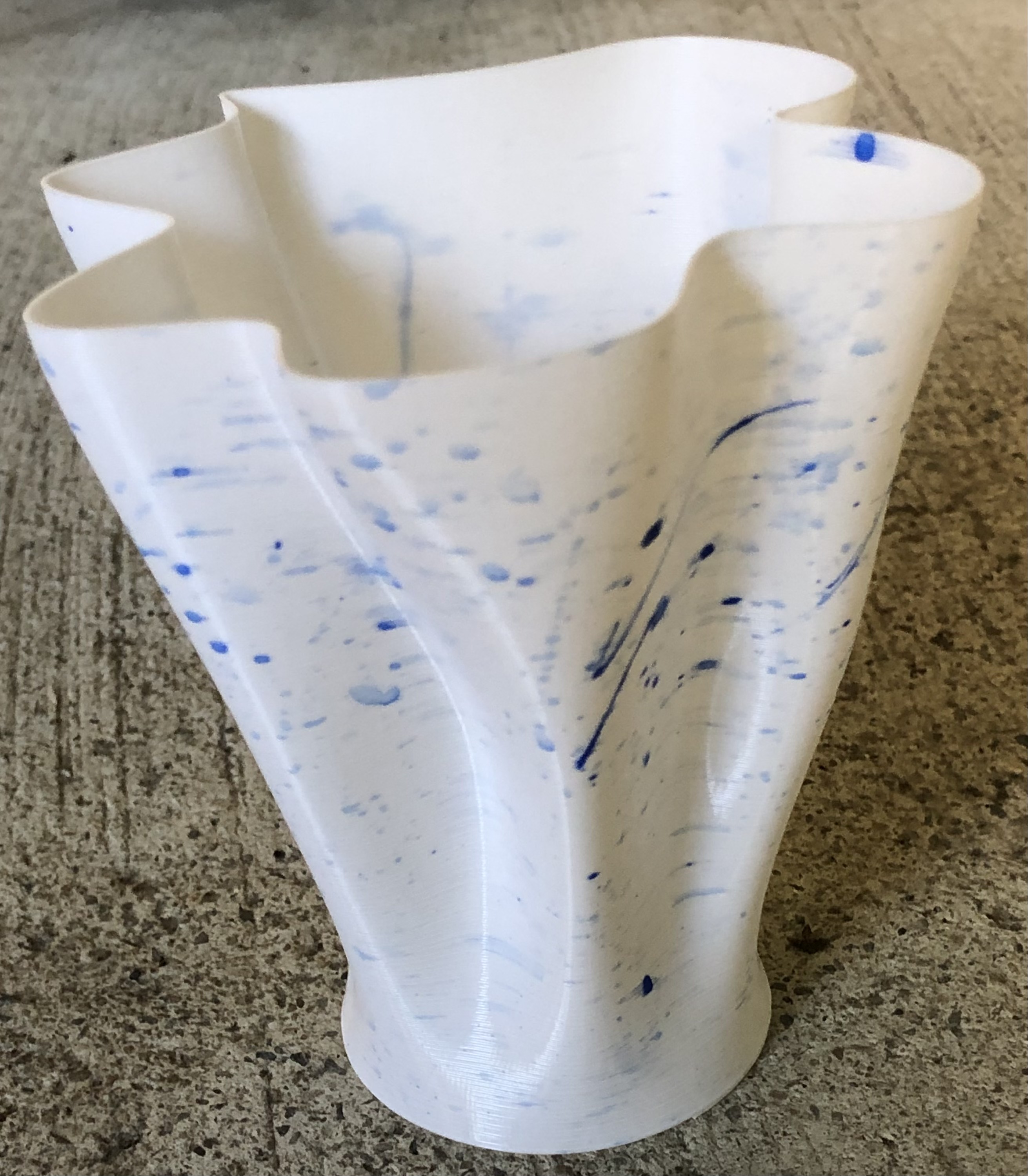 Lofted Plant Pot (Vase Mode)