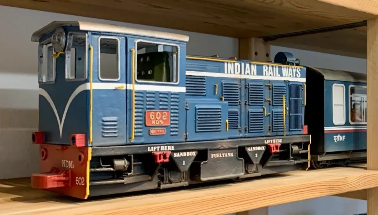 Darjeeling Himalayan Railway - NDM6 diesel locomotive - G-scale/45