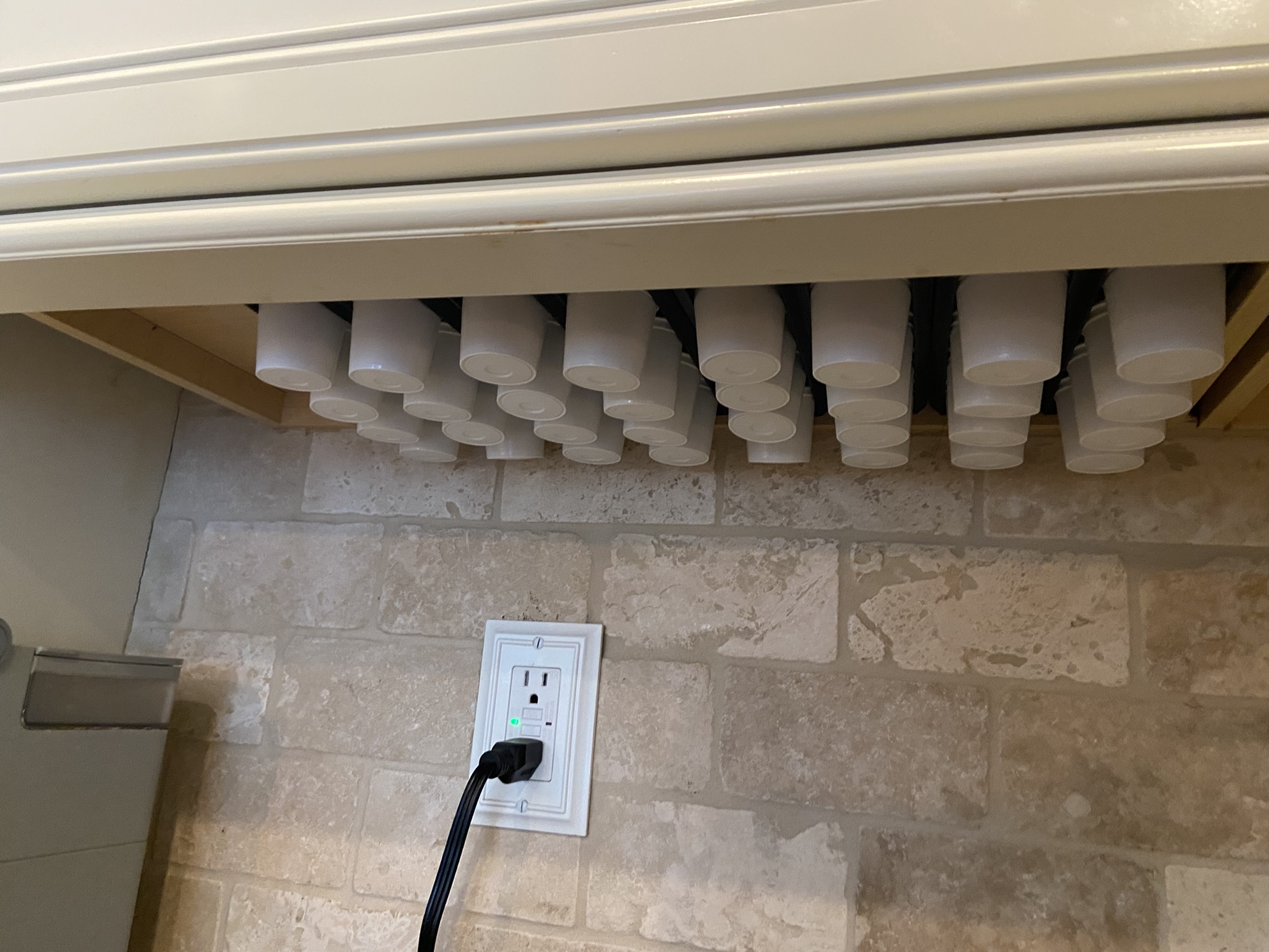K-Cup under cabinet station