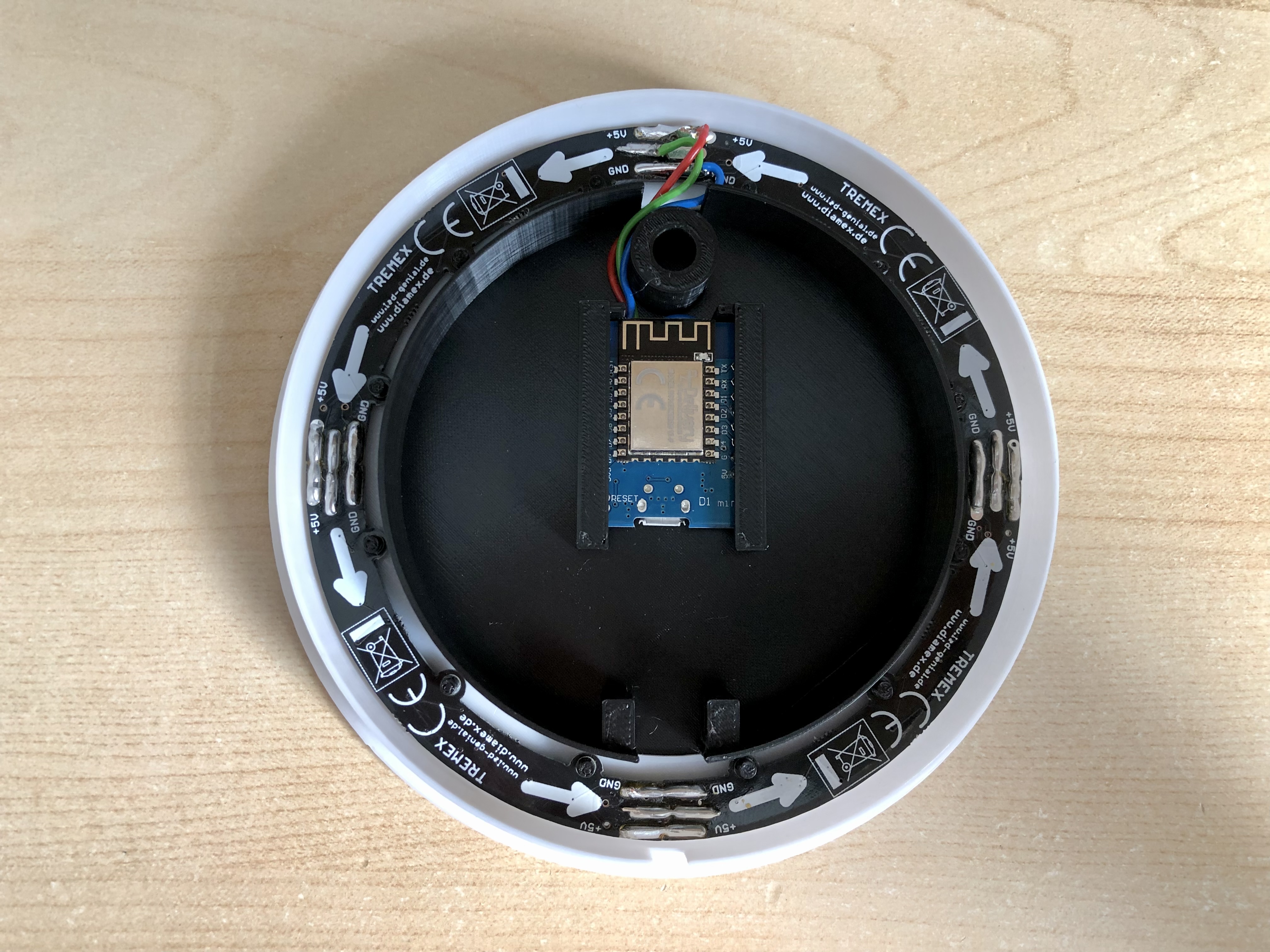 Miniatura 11 do modelo 3D Analog LED ring clock