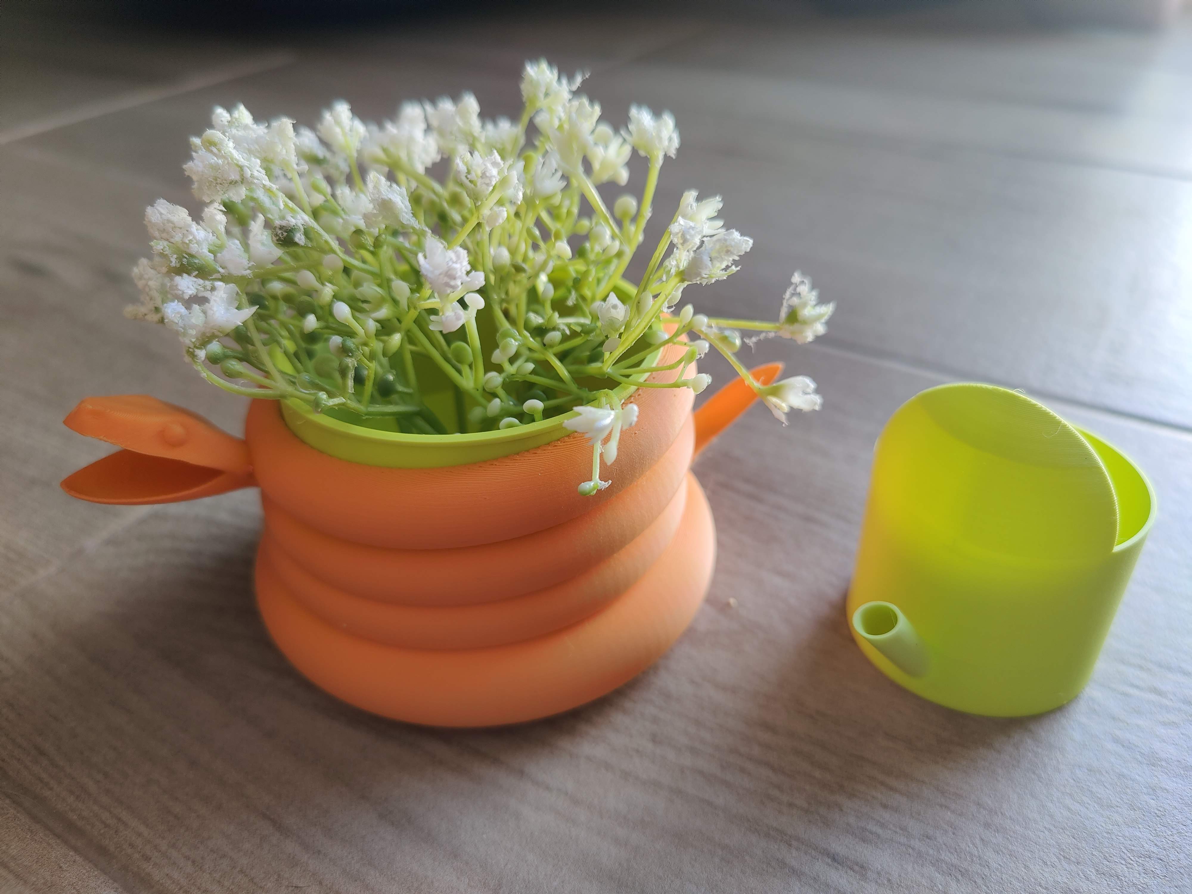 Snake Pot (Selfwatering for plants) by Trilobyte3D Download free STL model