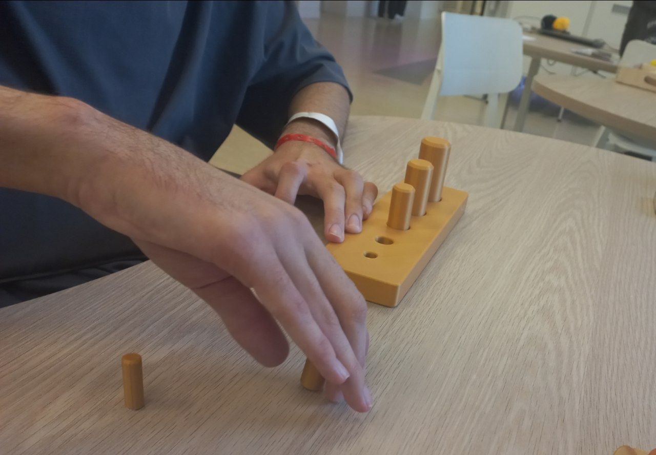 Platform with pegs 3D model
