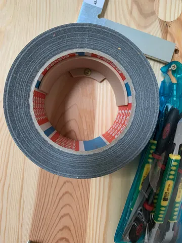 Panzertape Wandhalter