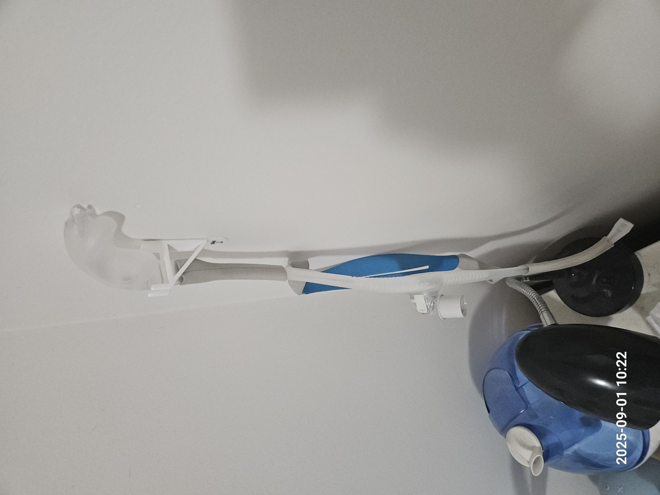 3M Command Strip Hook for drying Resmed AirFit N30i mask