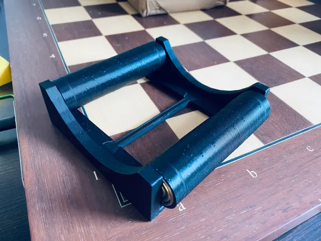 Universal Spool Roller