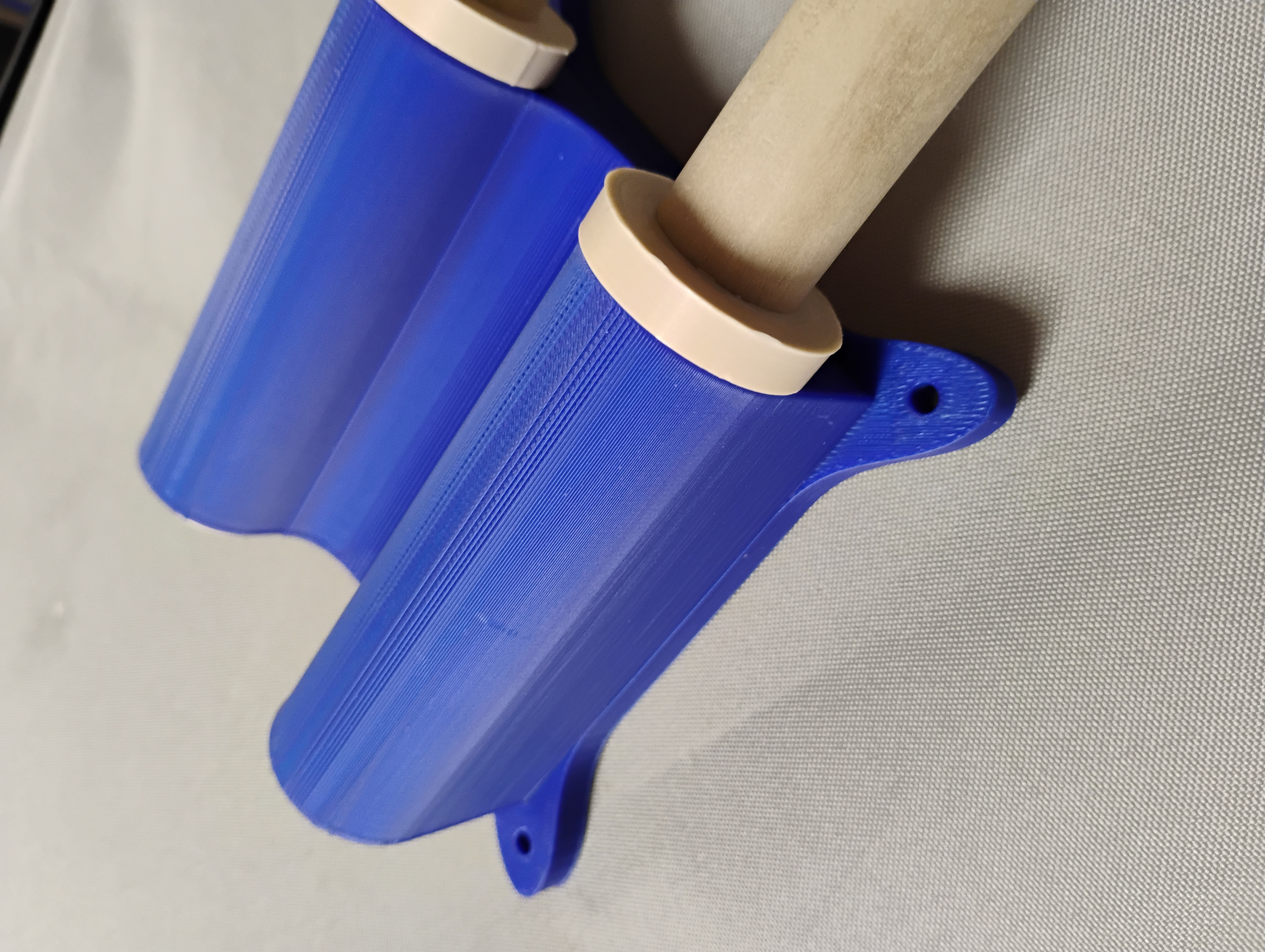Monitor Mount with Wooden Dowels vesa 100