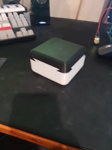 Circular Impossible Dovetail Box