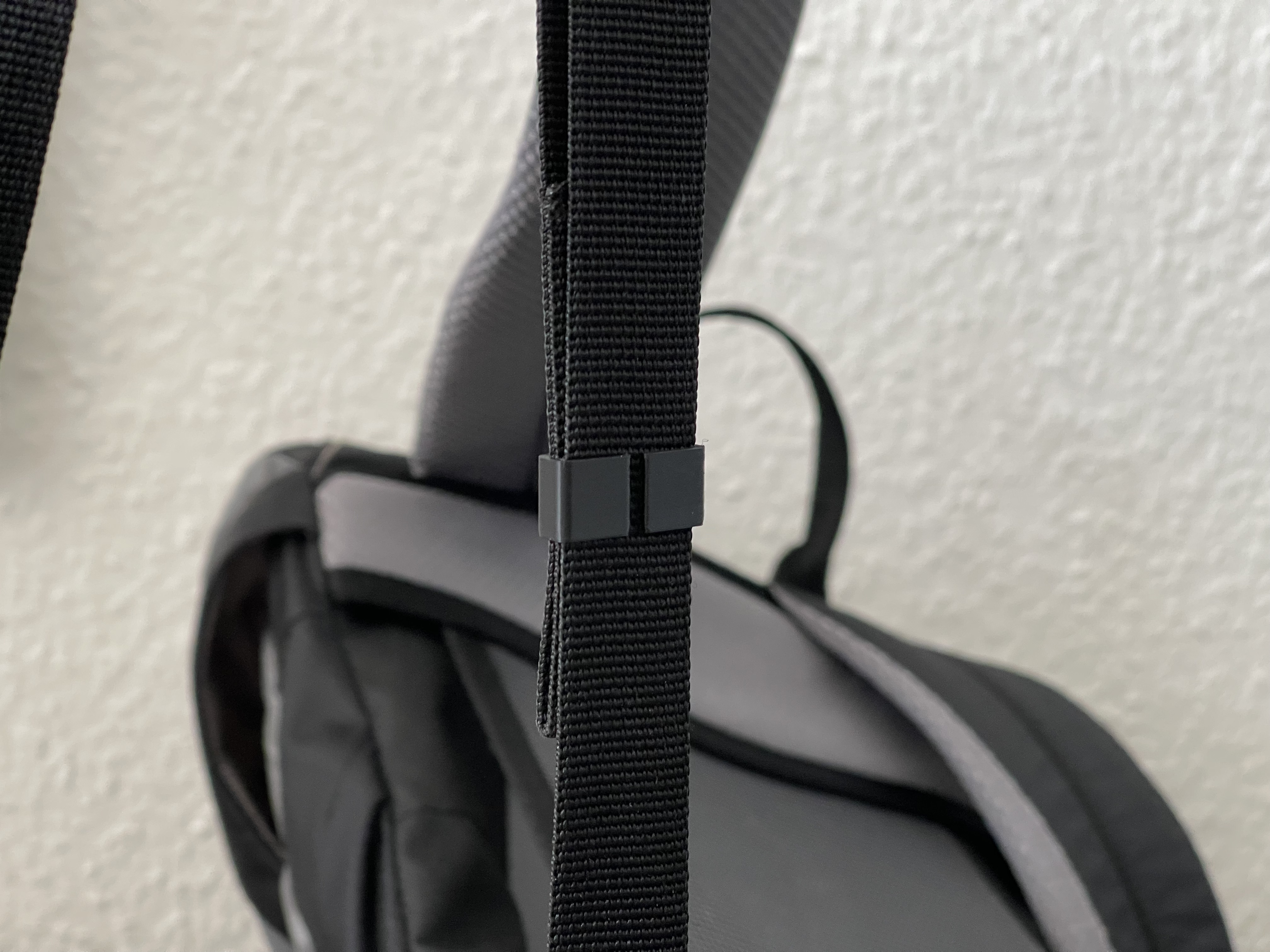 Miniatura 2 do modelo 3D Parametric backpack strap clip