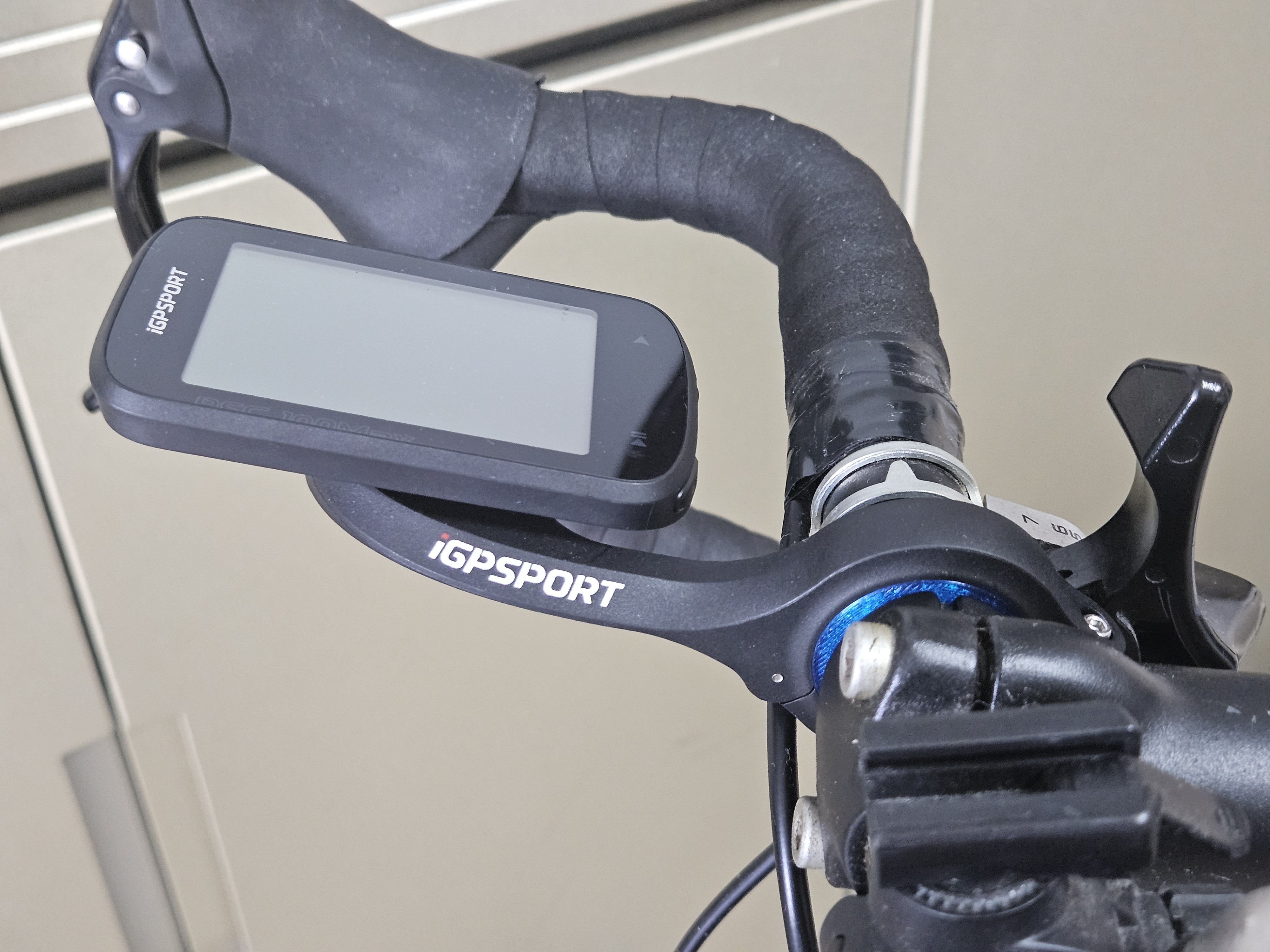 iGPSPORT M80 bike computer mount 25.4mm handlebar adapter