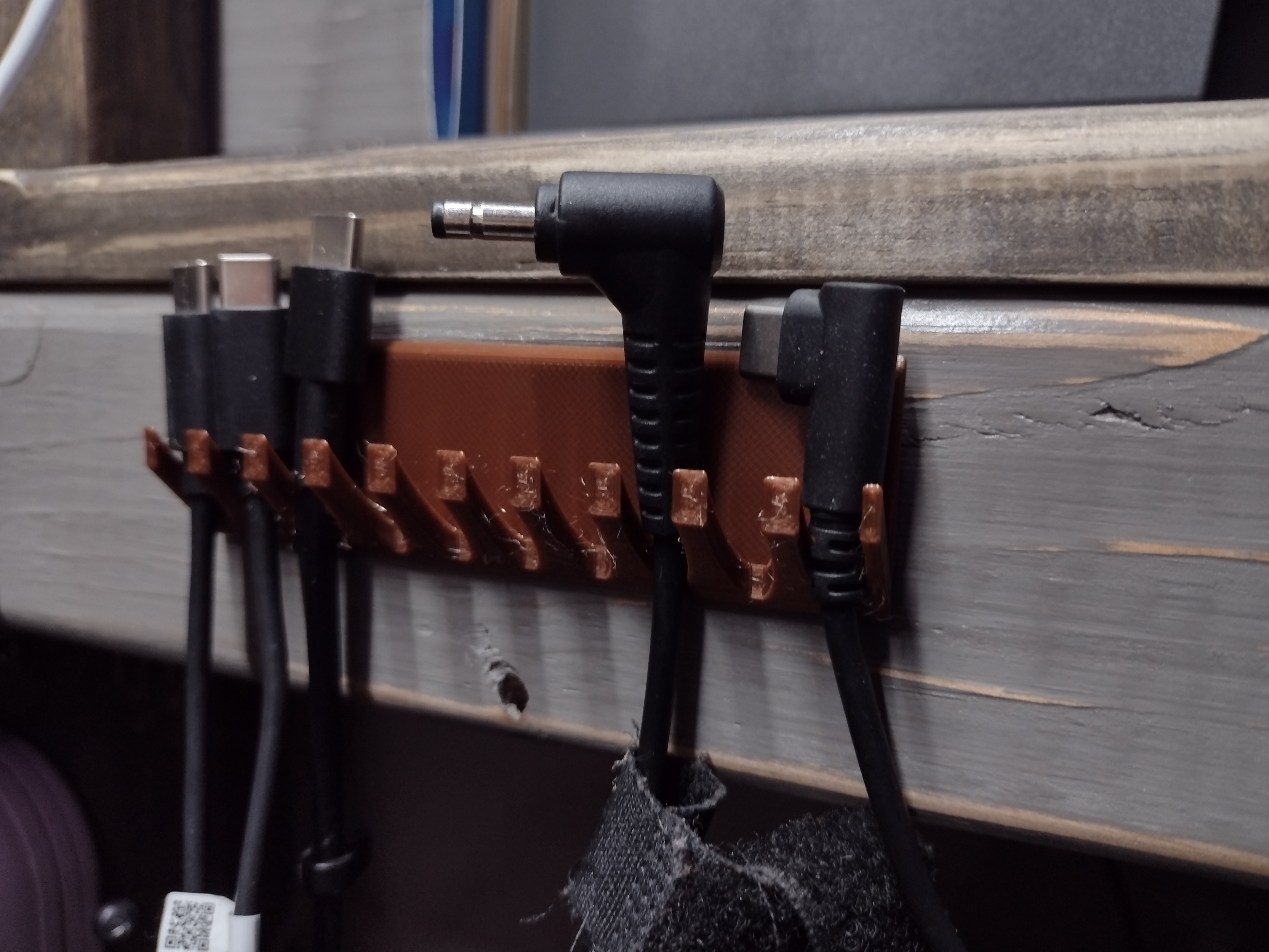 USB Charge Cable Hanger