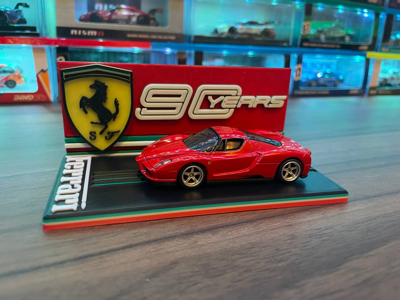 Tomica Ferrari Enzo Display Base by GigaPenguin | Download free STL ...