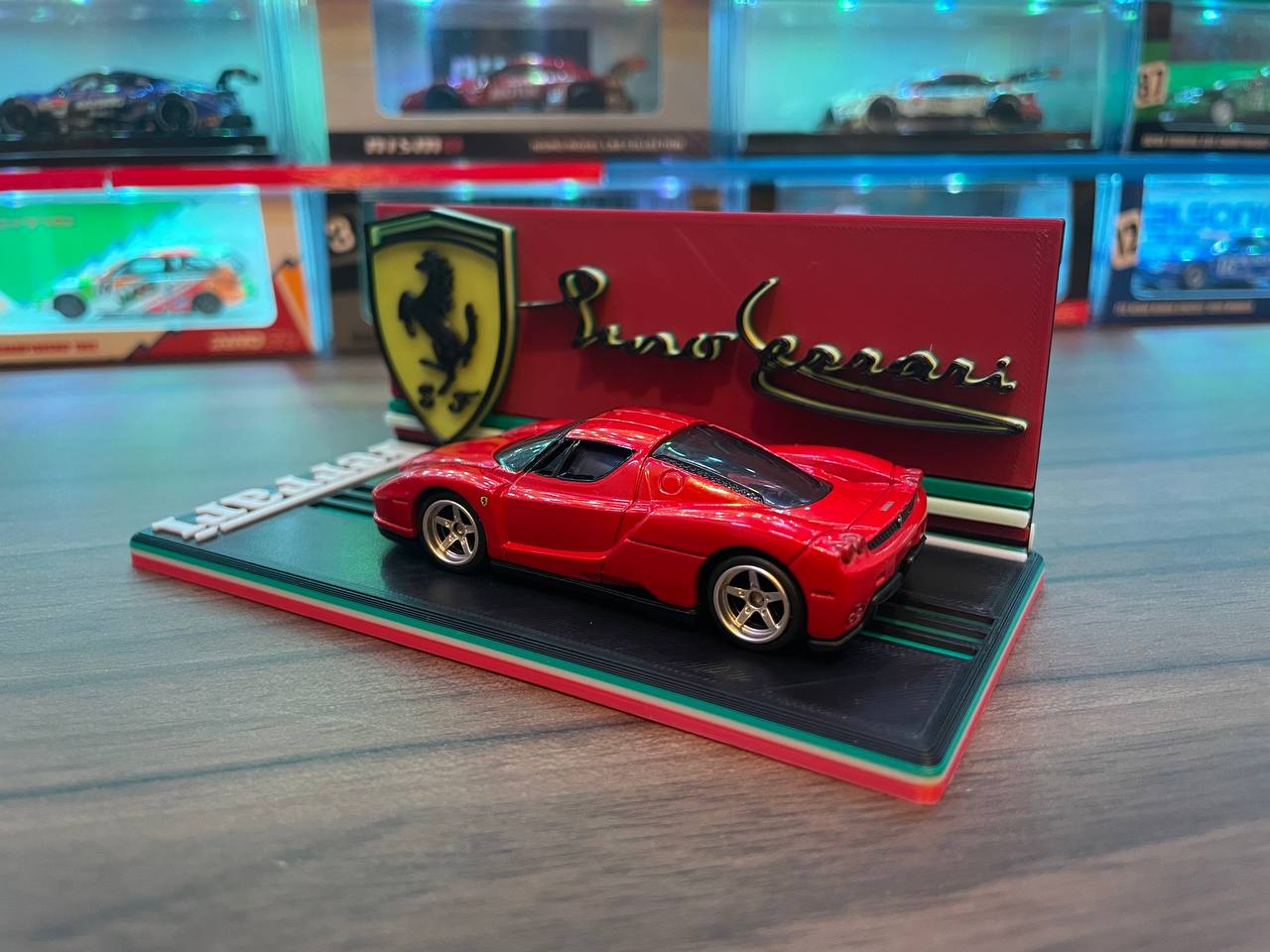 Tomica Ferrari Enzo Display Base by GigaPenguin | Download free STL ...