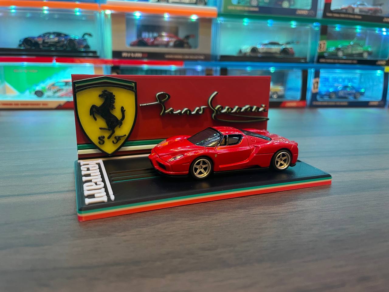 Tomica Ferrari Enzo Display Base