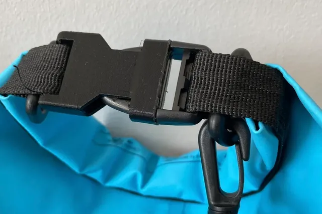 Replacement clip for waterproof bag