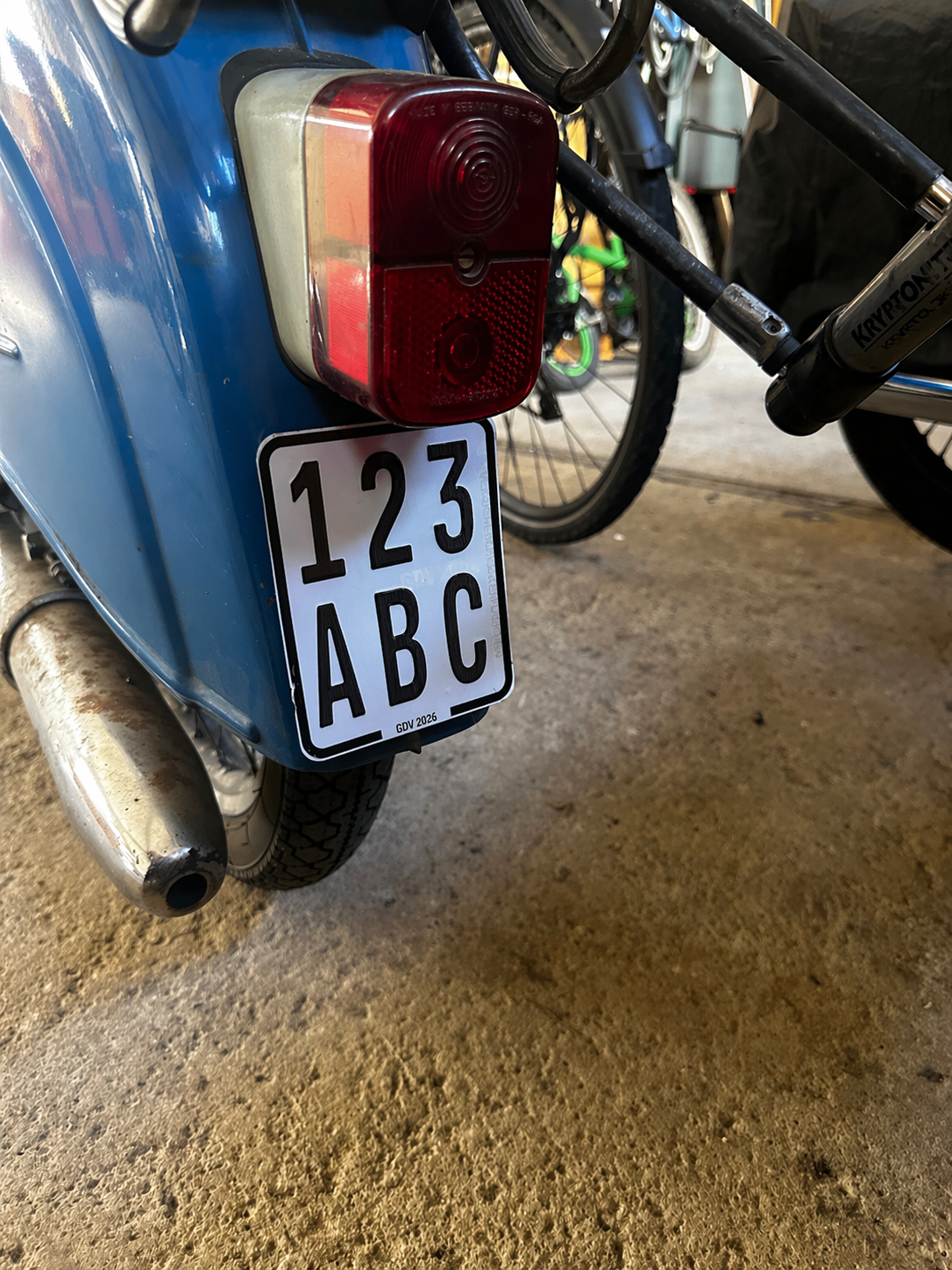 Simson Schwalbe KR51 Kennzeichenhalter für Klebekennzeichen