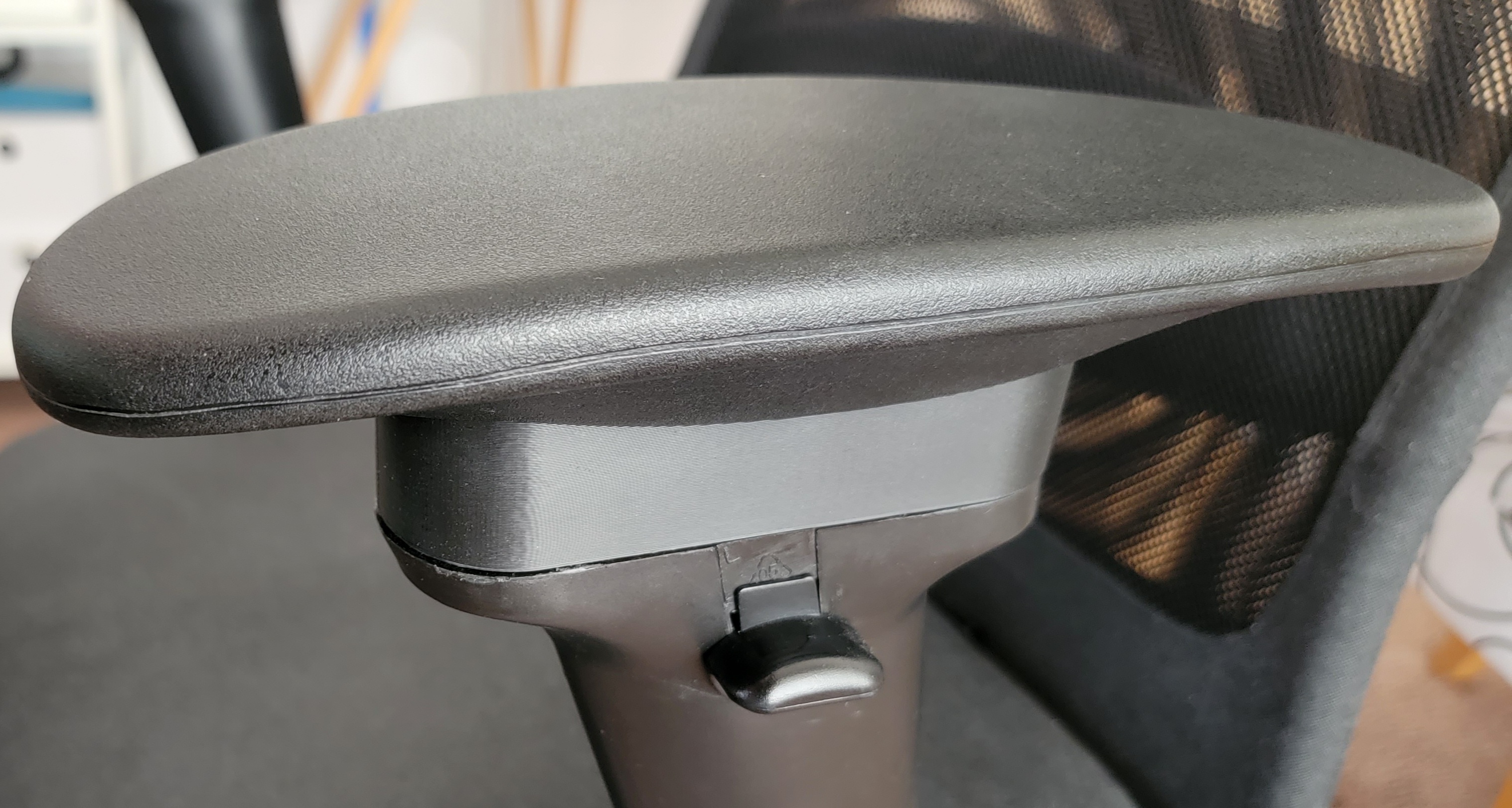 Armrest extender for Safco 3495BL Metro Adjustable Arm Kit