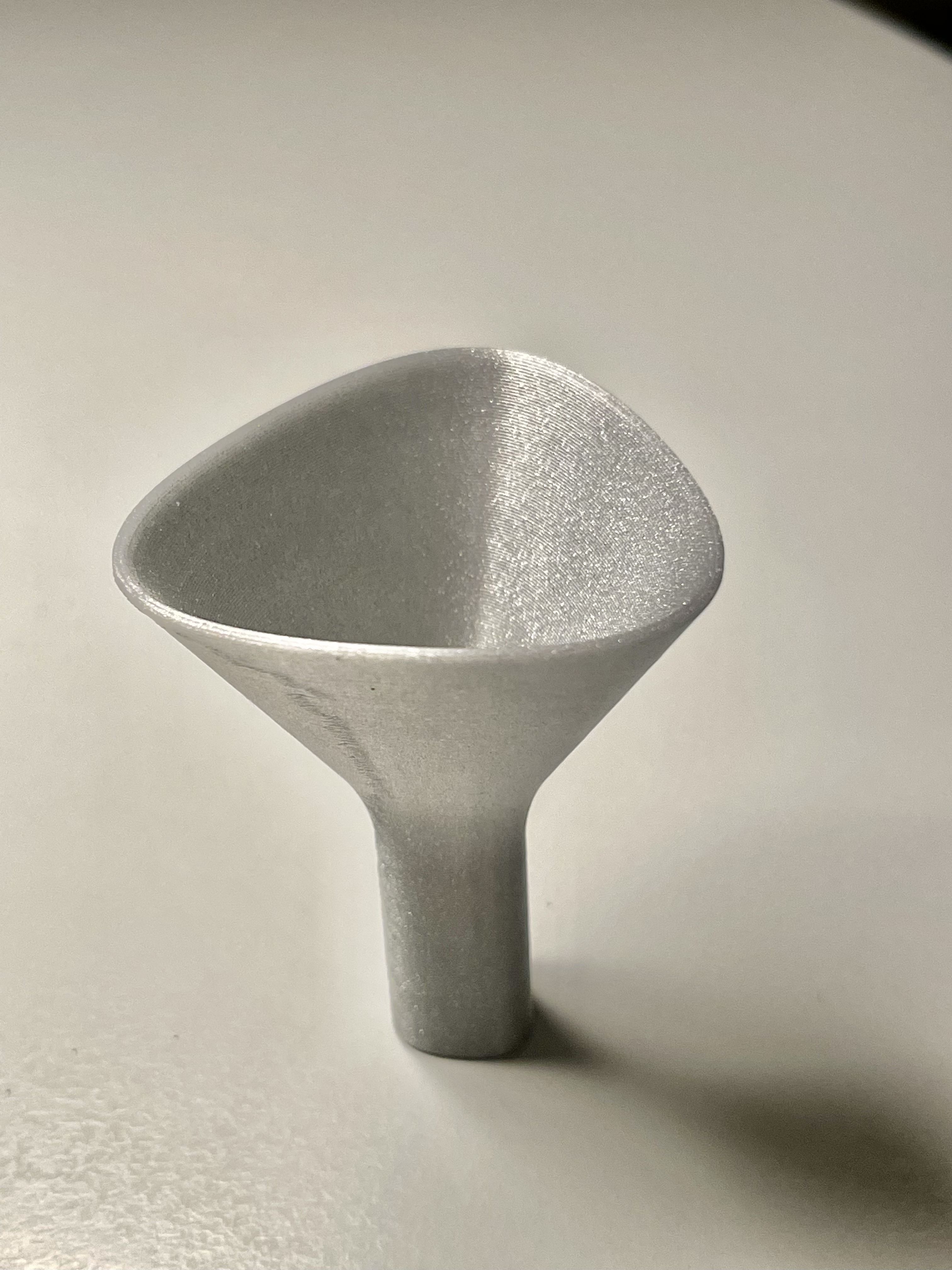 Miniatura 5 do modelo 3D Small Funnel