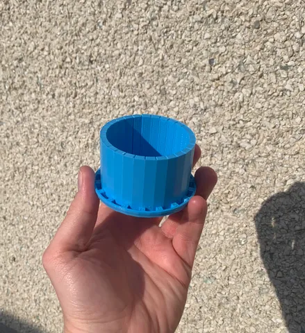 Print-flat-and-fold mini flower pot