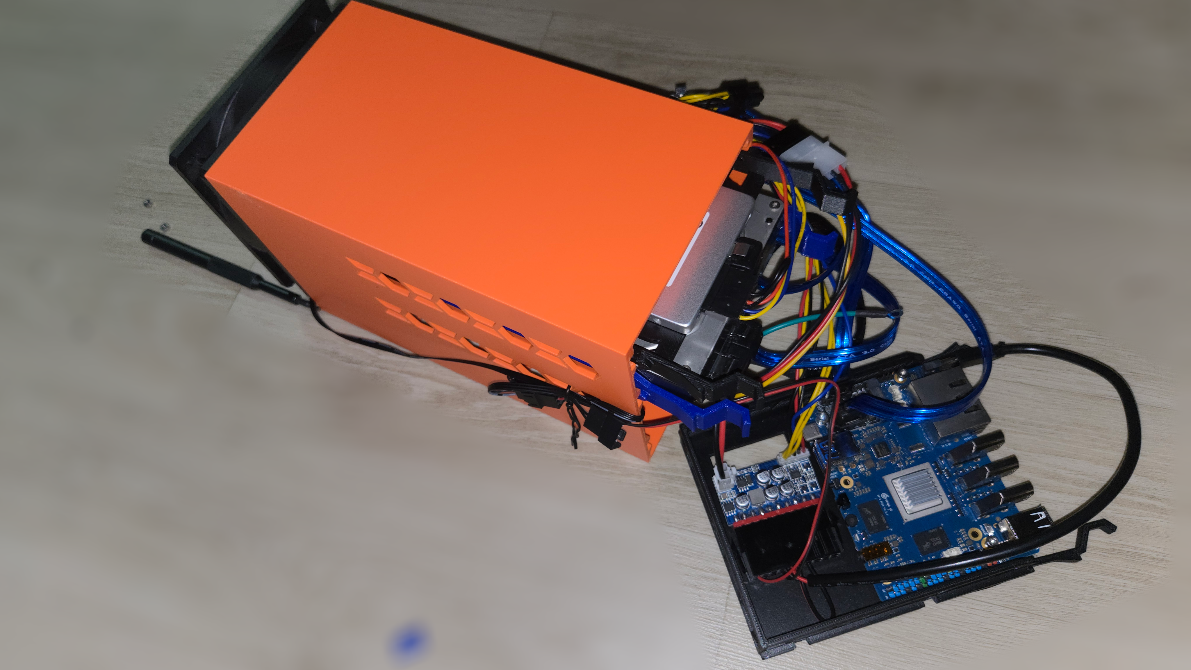 home rook-ceph node project - Orange Pi 5 Plus, 1 NVMe, 1 HDD, 1 SSD