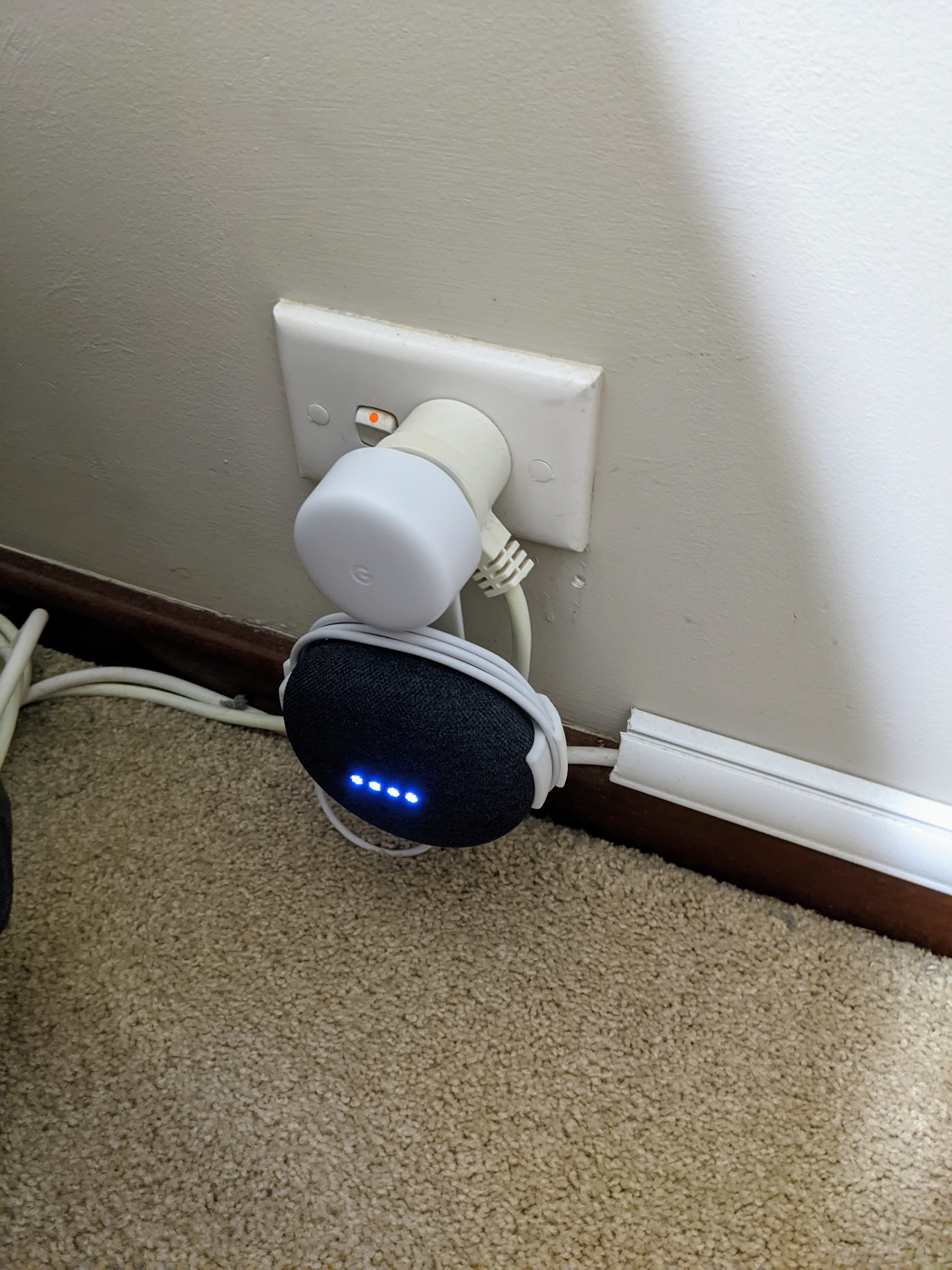 Google home store mini socket mount