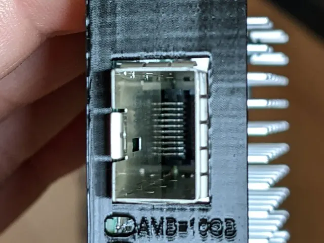 Tall backplate HPE Ethernet 10Gb 2-port 560SFP+ Adapter