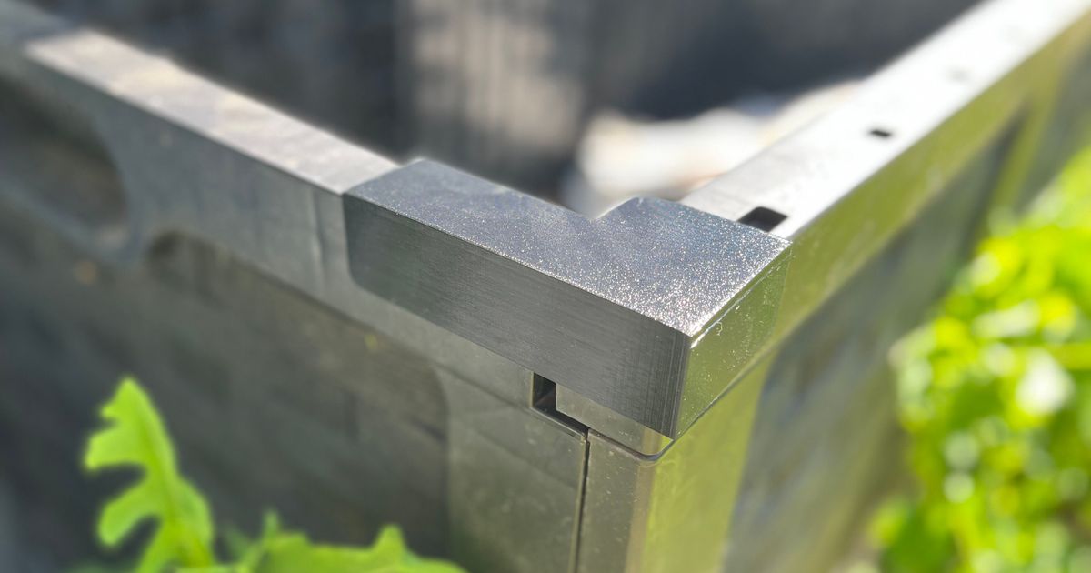 Deck Storage Box Corner Bracket by davidpadbury Download free STL