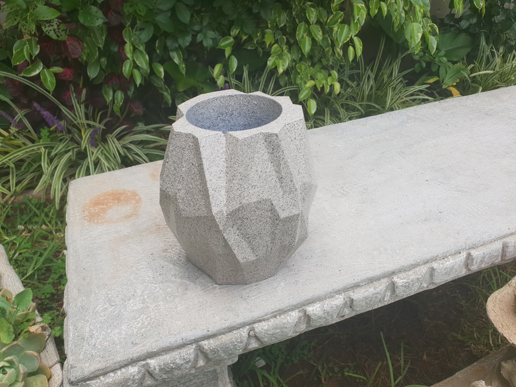 Geometric Polygonal Pot