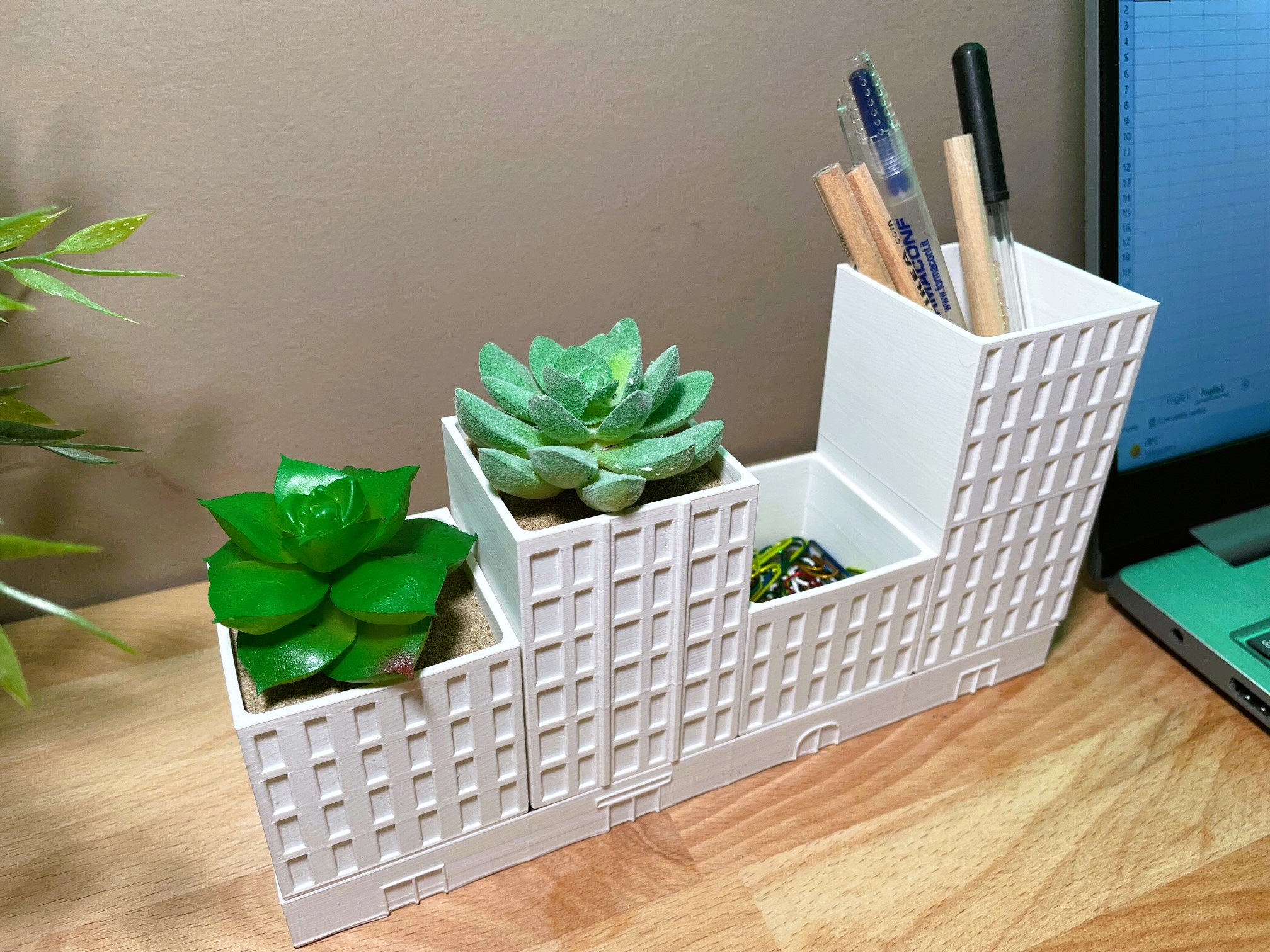 Miniatura 10 do modelo 3D Modular Vase - Storage tray - Skyscraper