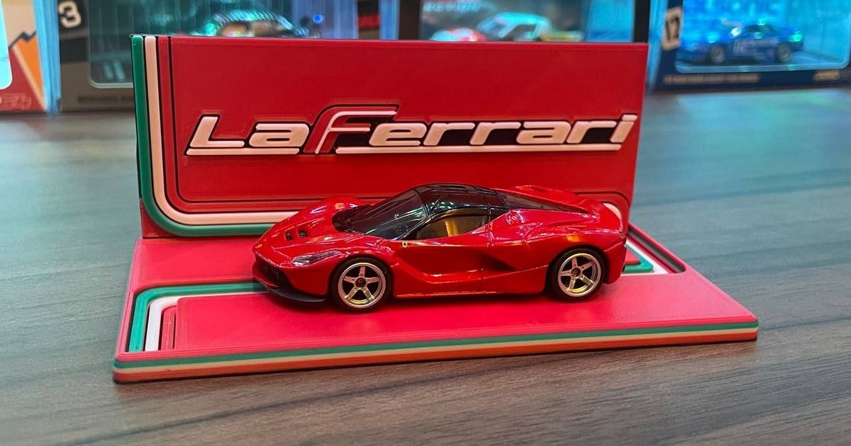 Tomica Ferrari LaFerrari Display Base by GigaPenguin | Download free ...