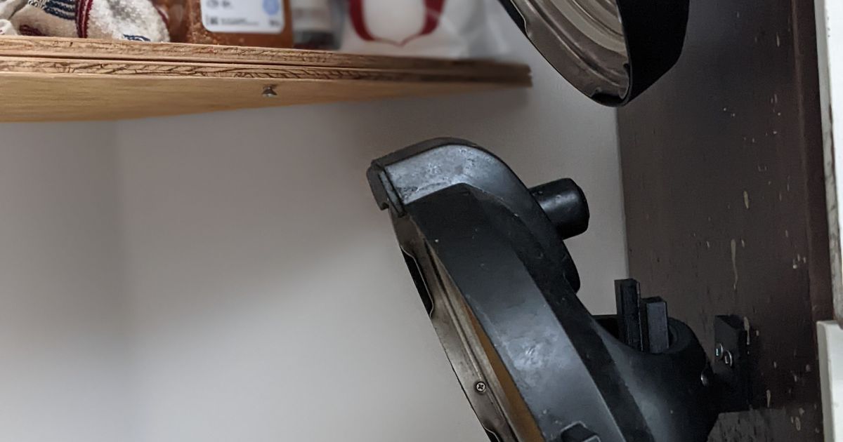 Instant Pot Lid Holder by Phaeton Industries Download free STL model