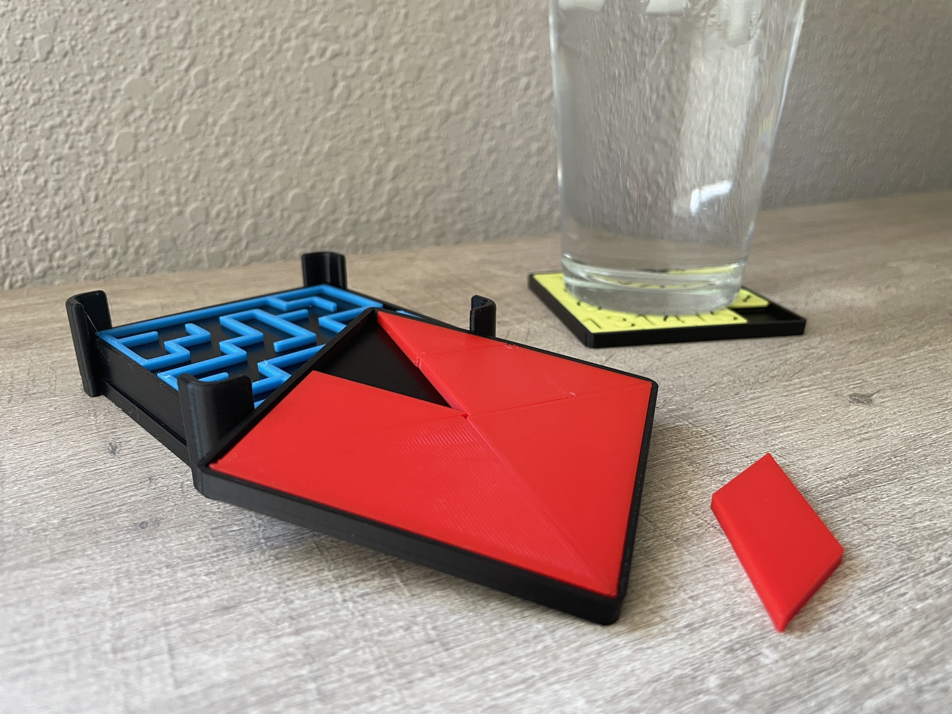 Miniatura 2 do modelo 3D Interactive Puzzle Coasters!