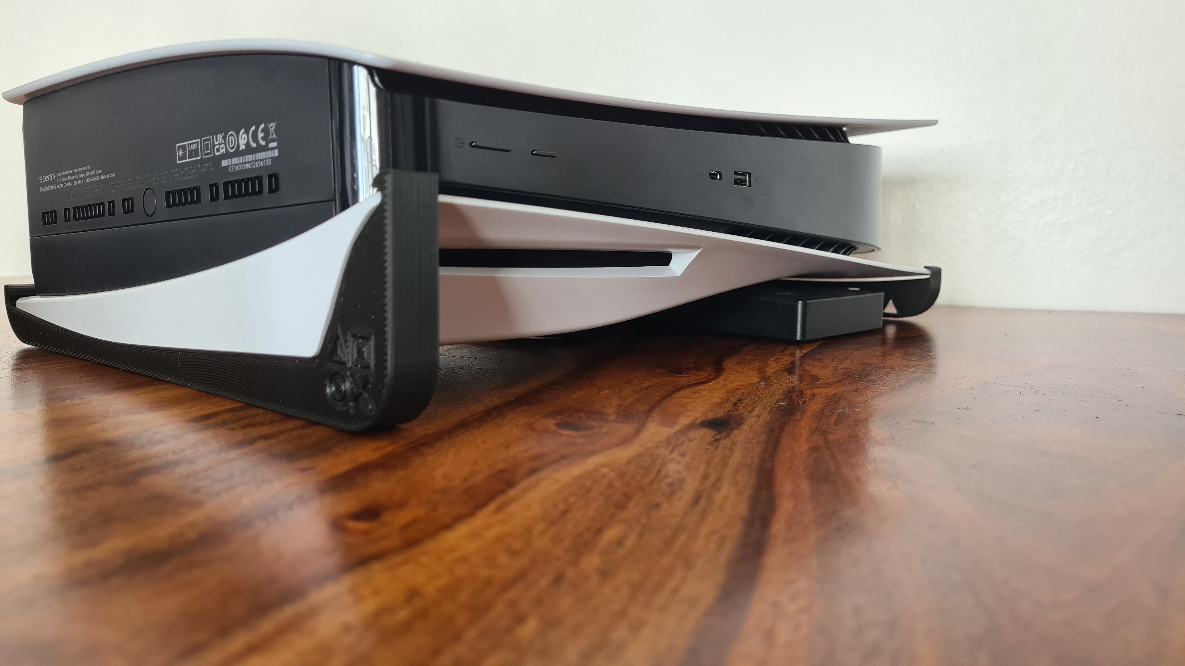 I 3D printed vertical and horizontal stands for the new Slim PS5-- Let me  know what you think! : r/playstation