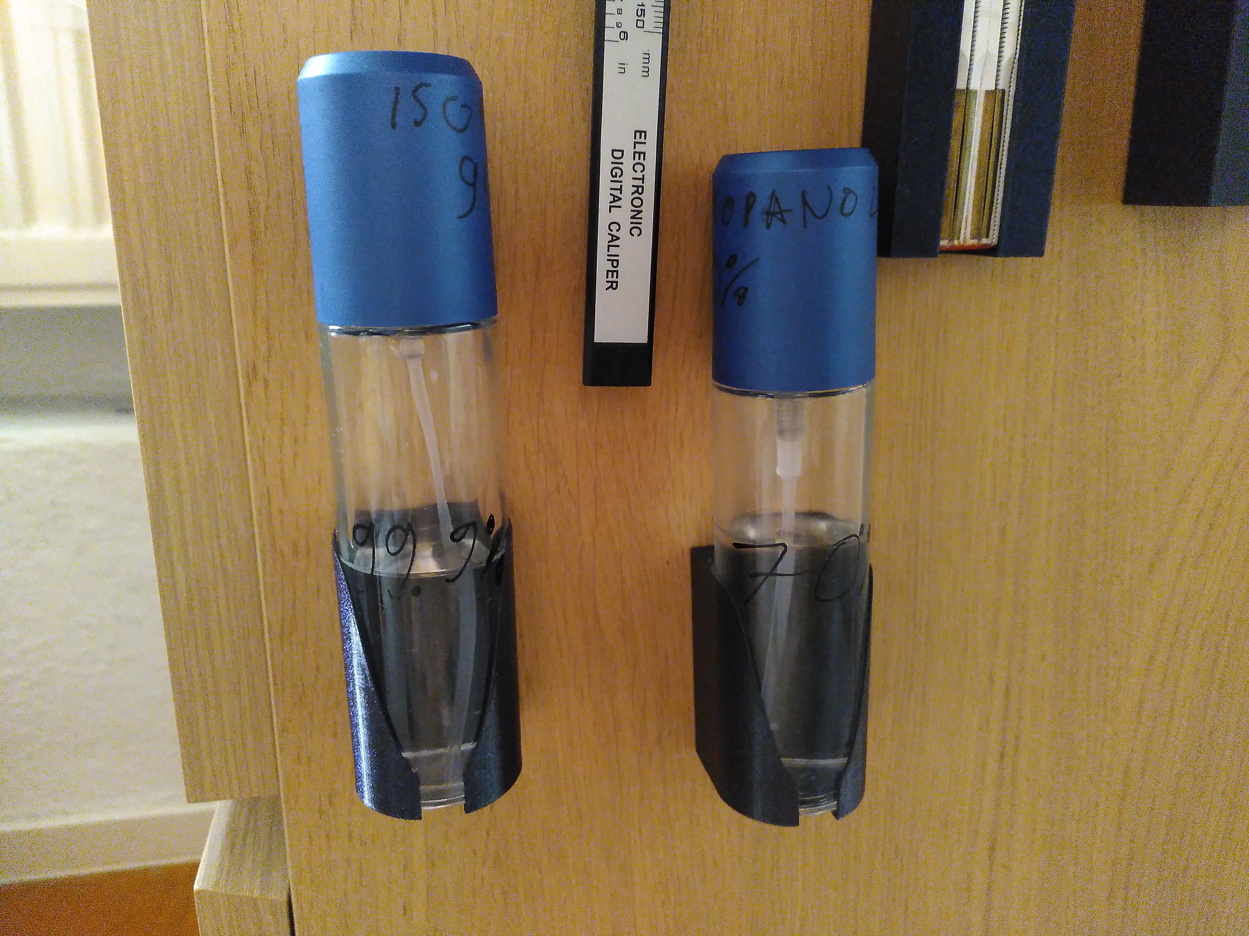 Holder for Pumpspray (Upcycled Deo)