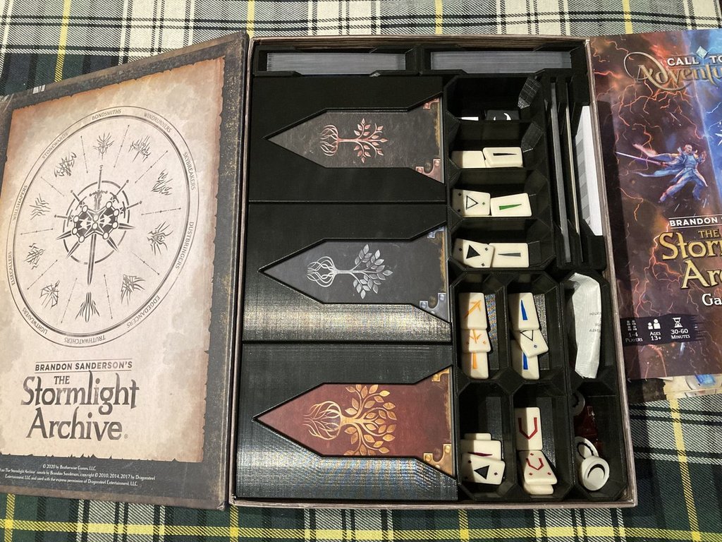 Call To Adventure: The Stormlight Archive Deluxe Edition pre-orders are  back! : r/Stormlight_Archive