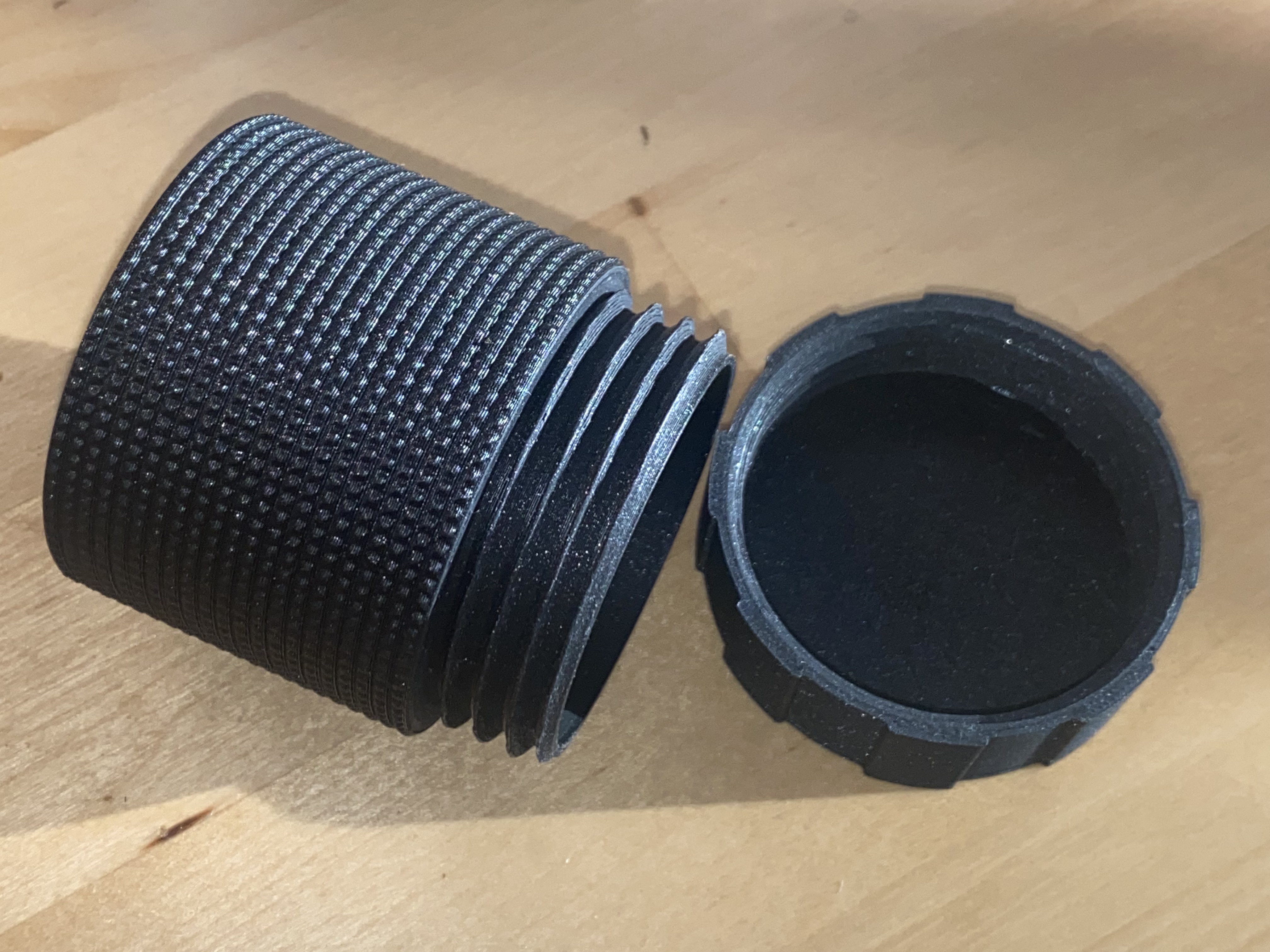 Dose mit Körpertextur für besseren Grip