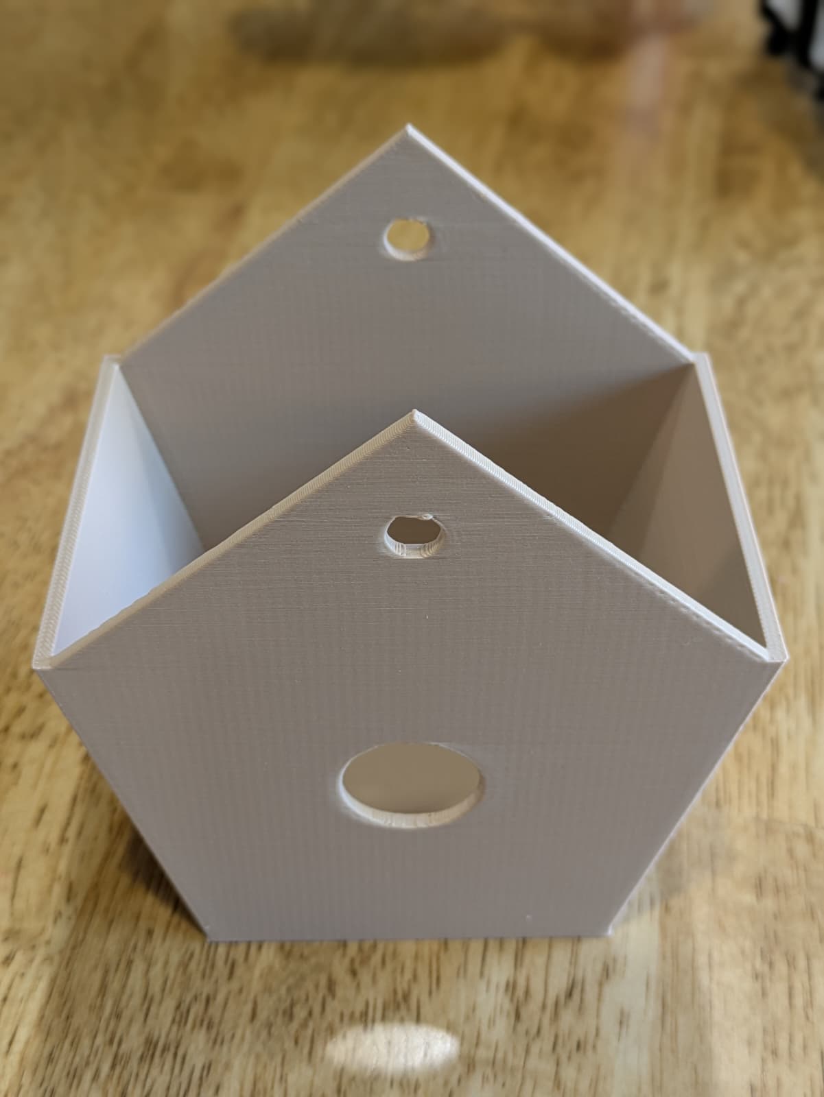 Miniatura 2 do modelo 3D Simple Bird House